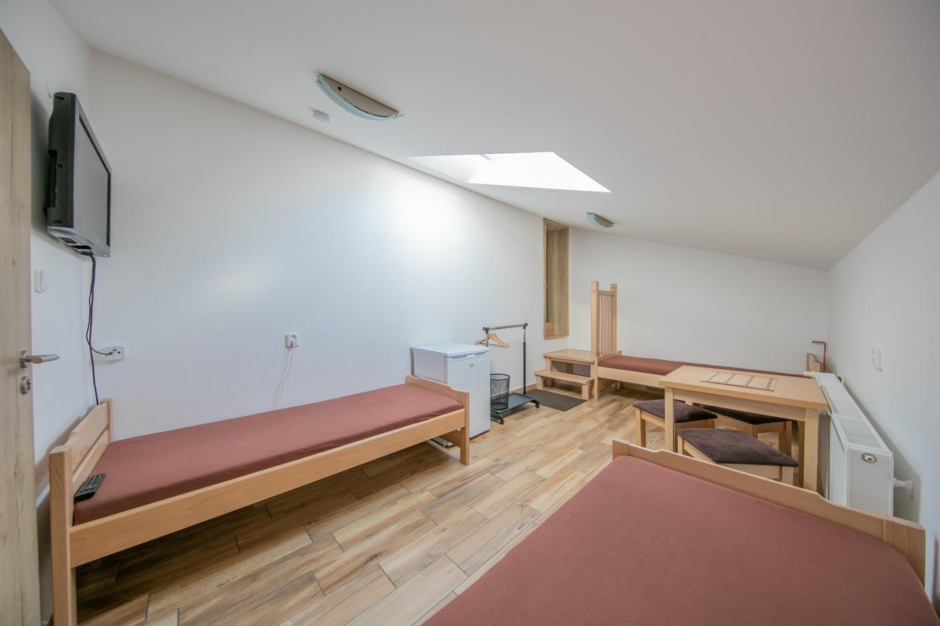 Triple Room with Private Bathroom photo 3
