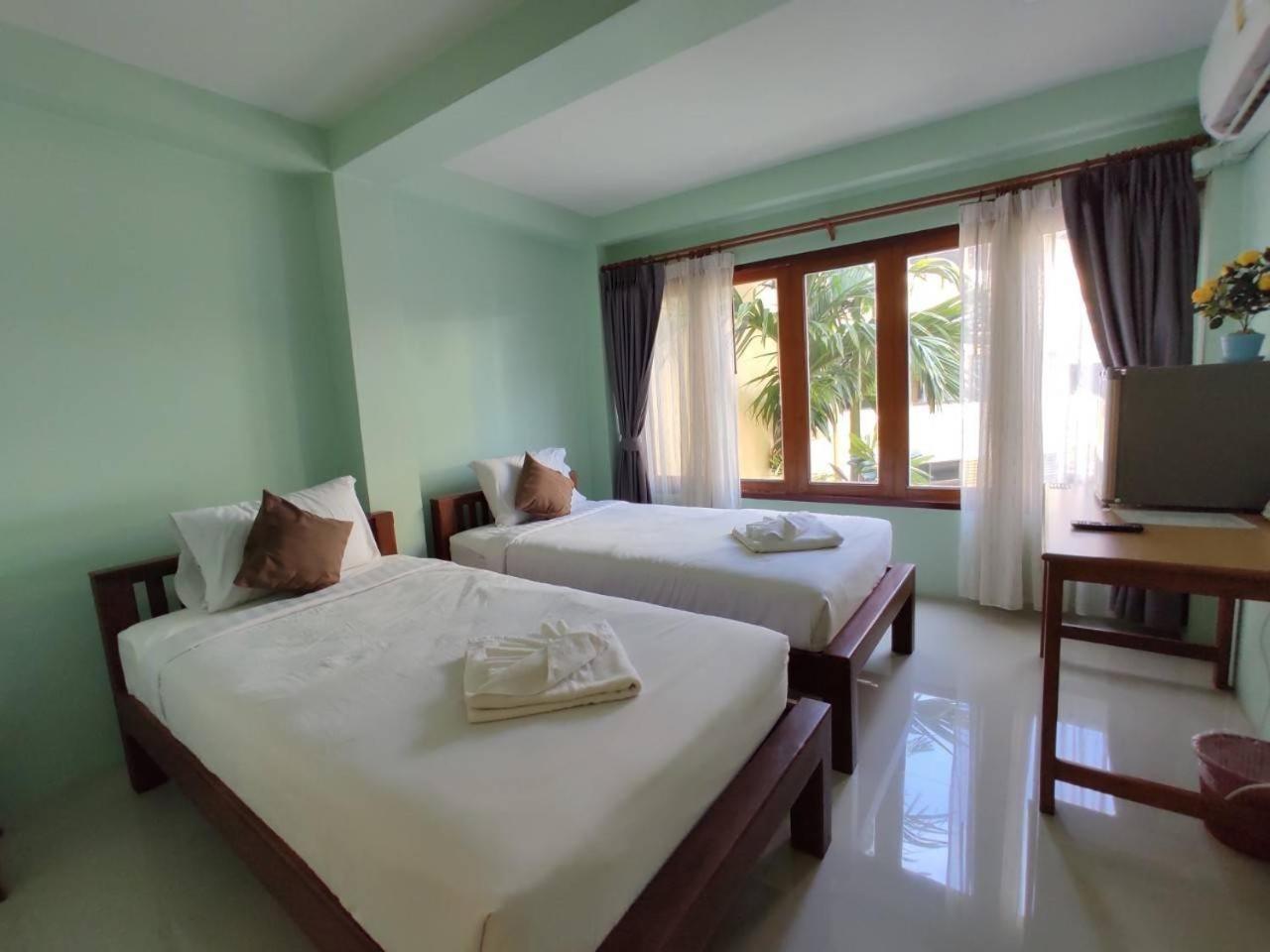 Deluxe Twin Room - Photo 6
