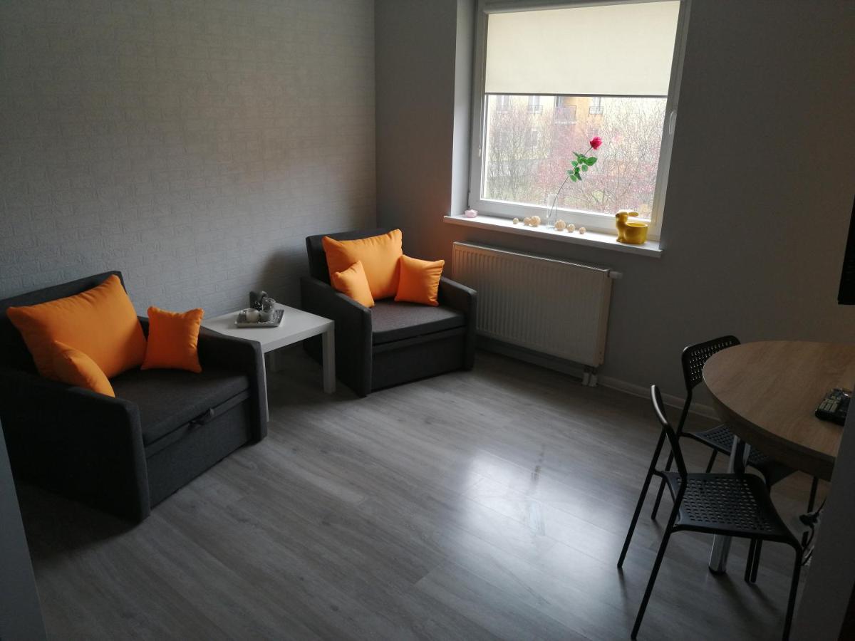 One-Bedroom Apartment - Photo 3
