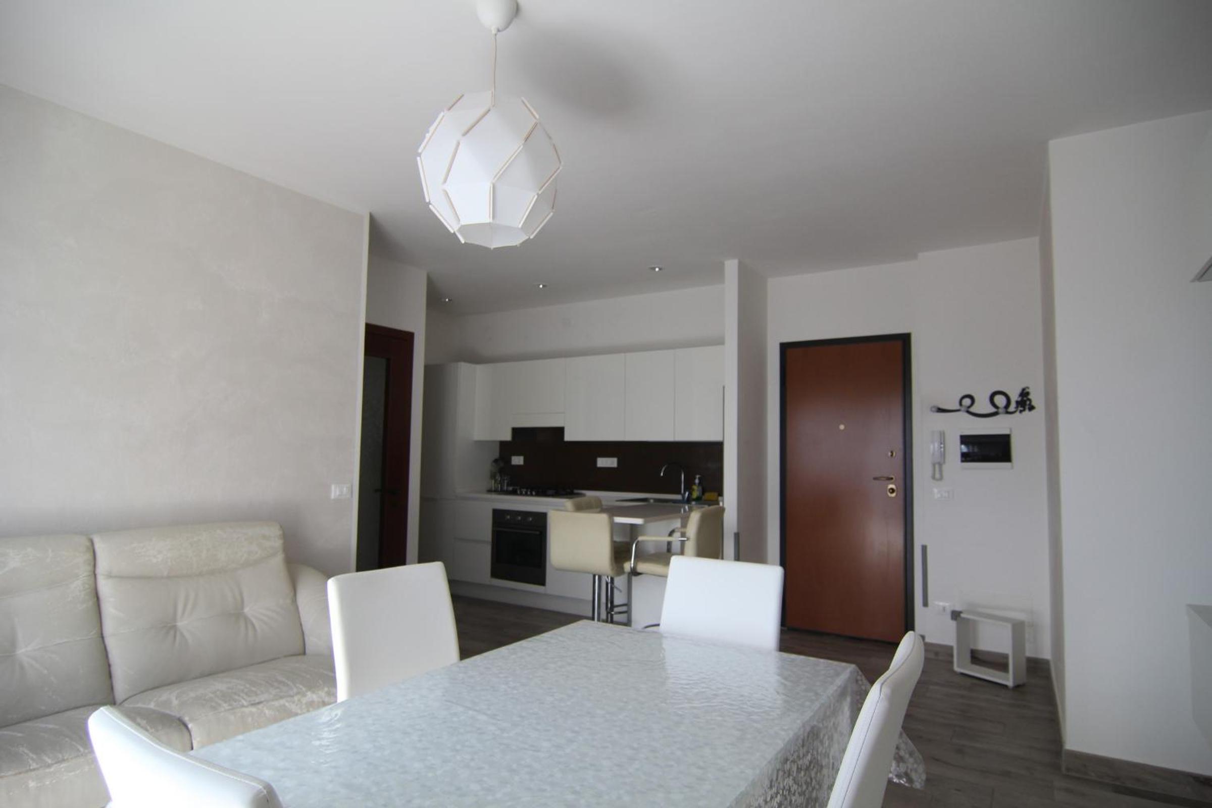 One-Bedroom Apartment (4 Adults)