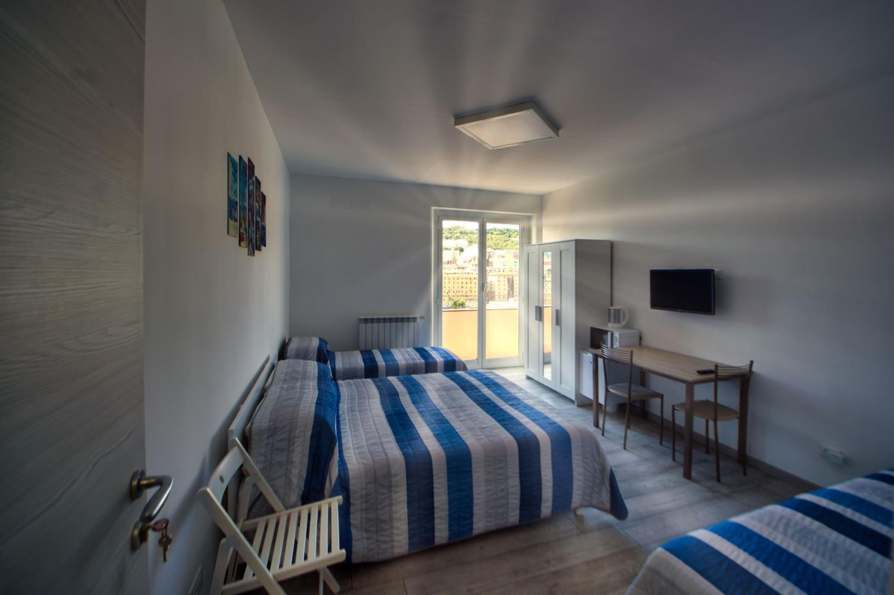 Quadruple Room with Private External Bathroom