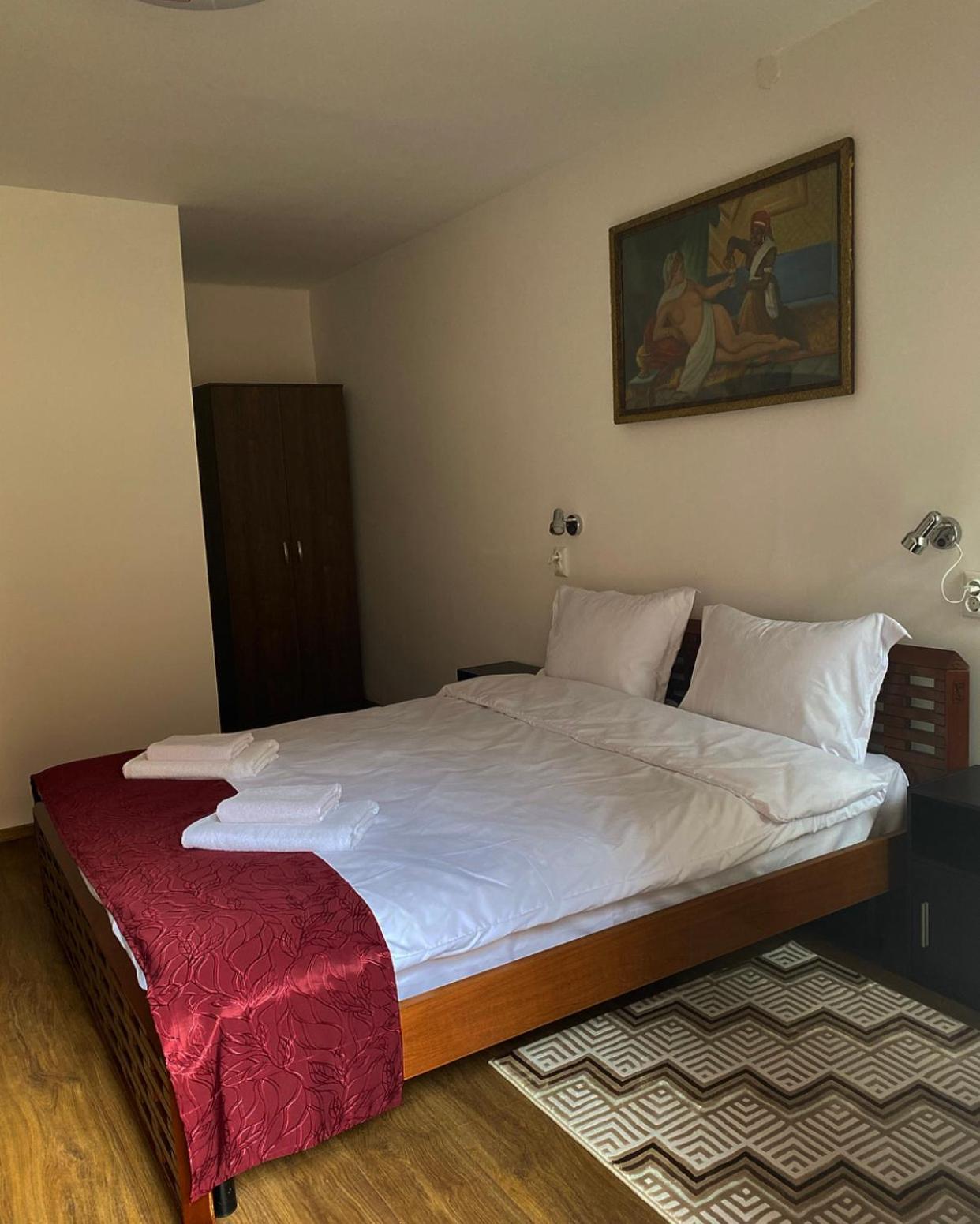 Deluxe Room - Photo 5