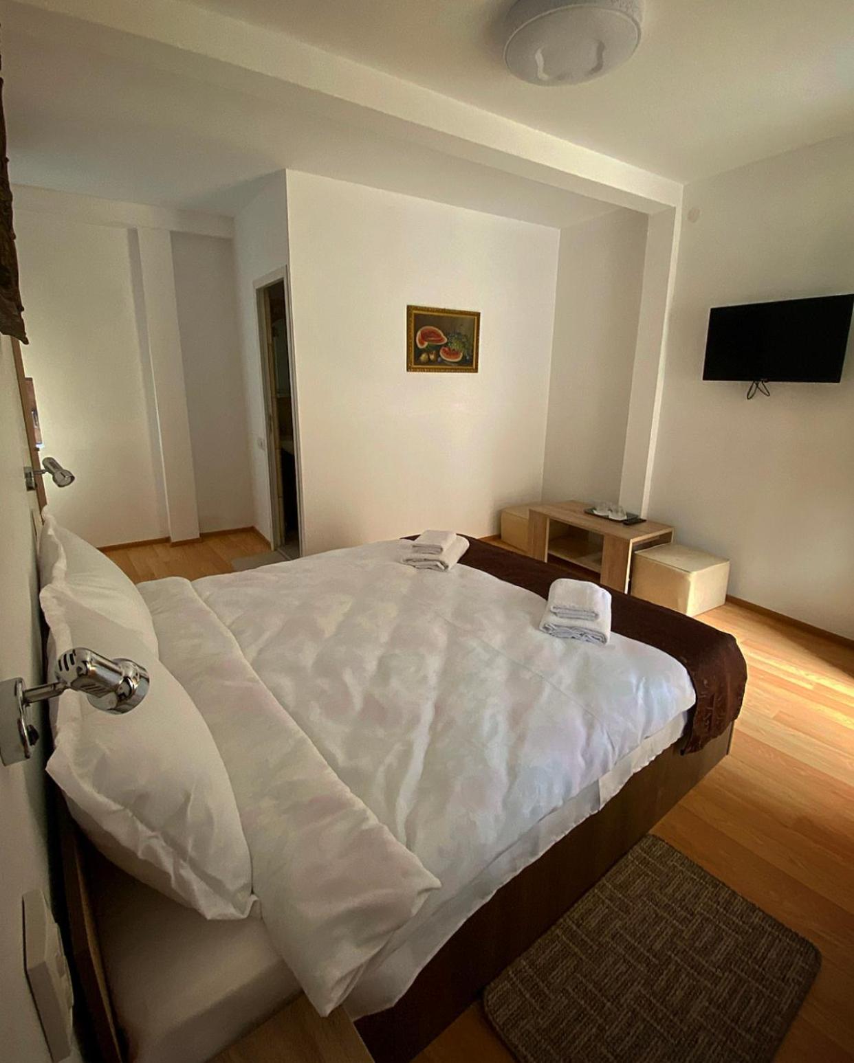 Deluxe Room - Photo 2
