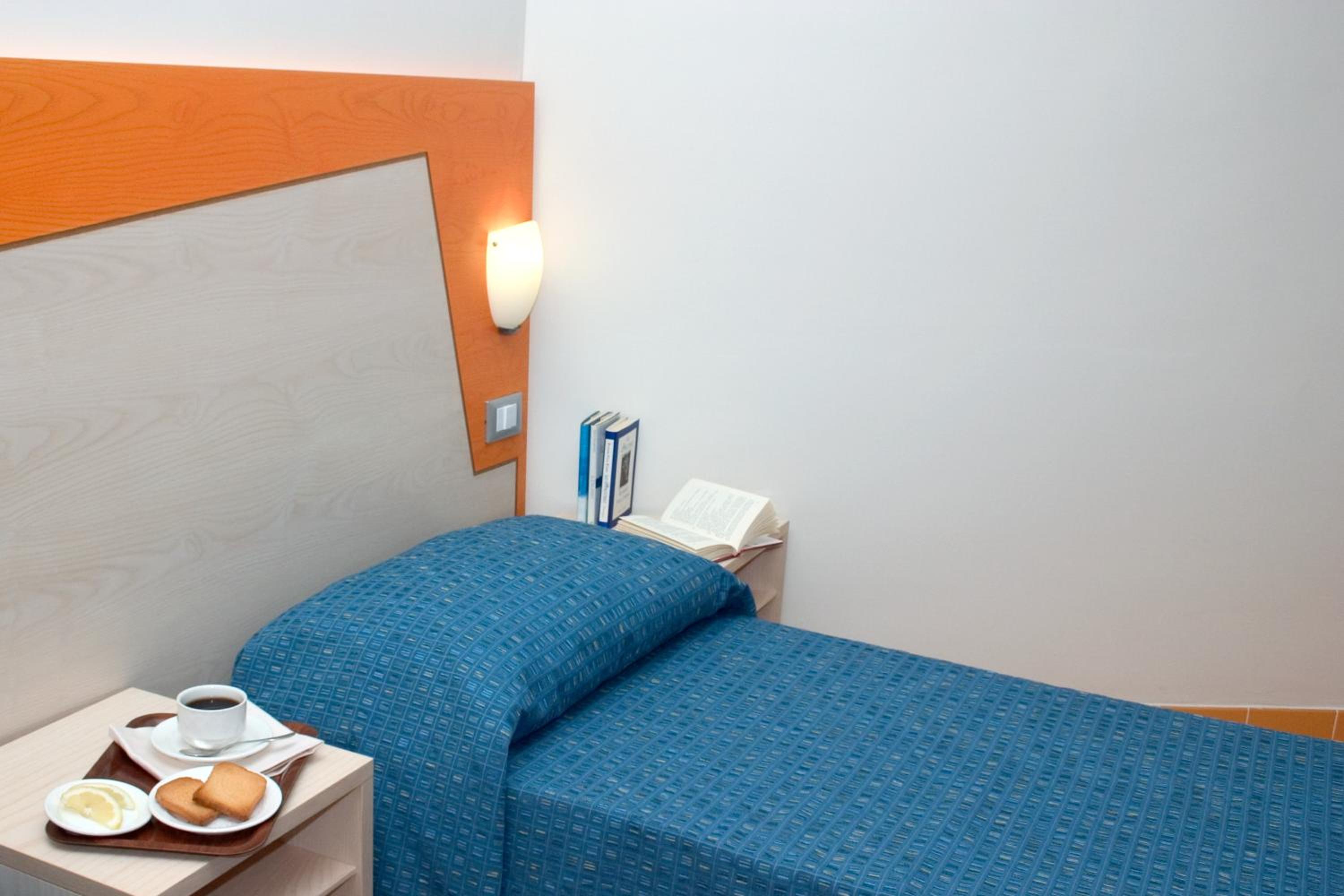 Single Room photo 1