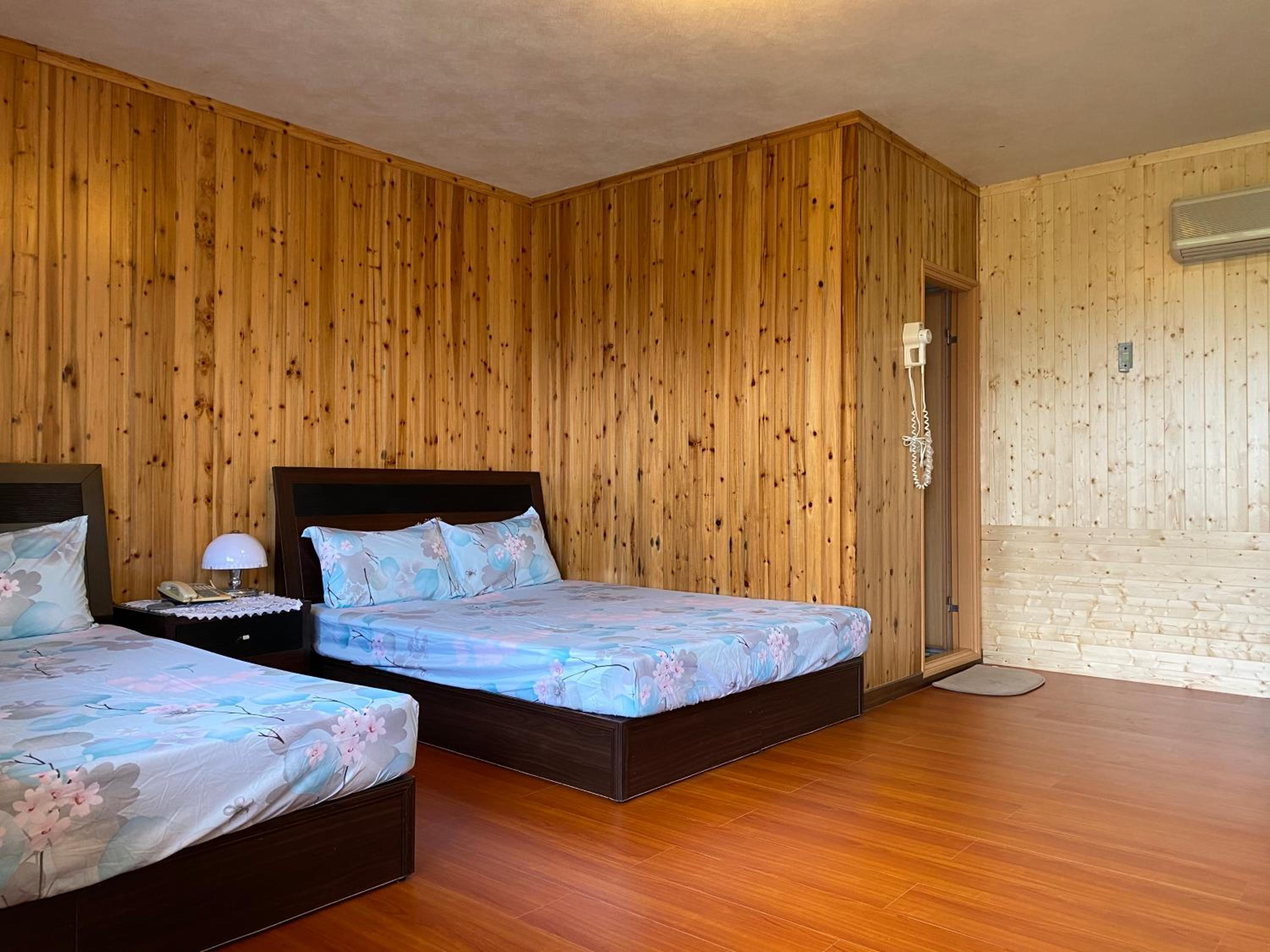 Deluxe Quadruple Room photo 1