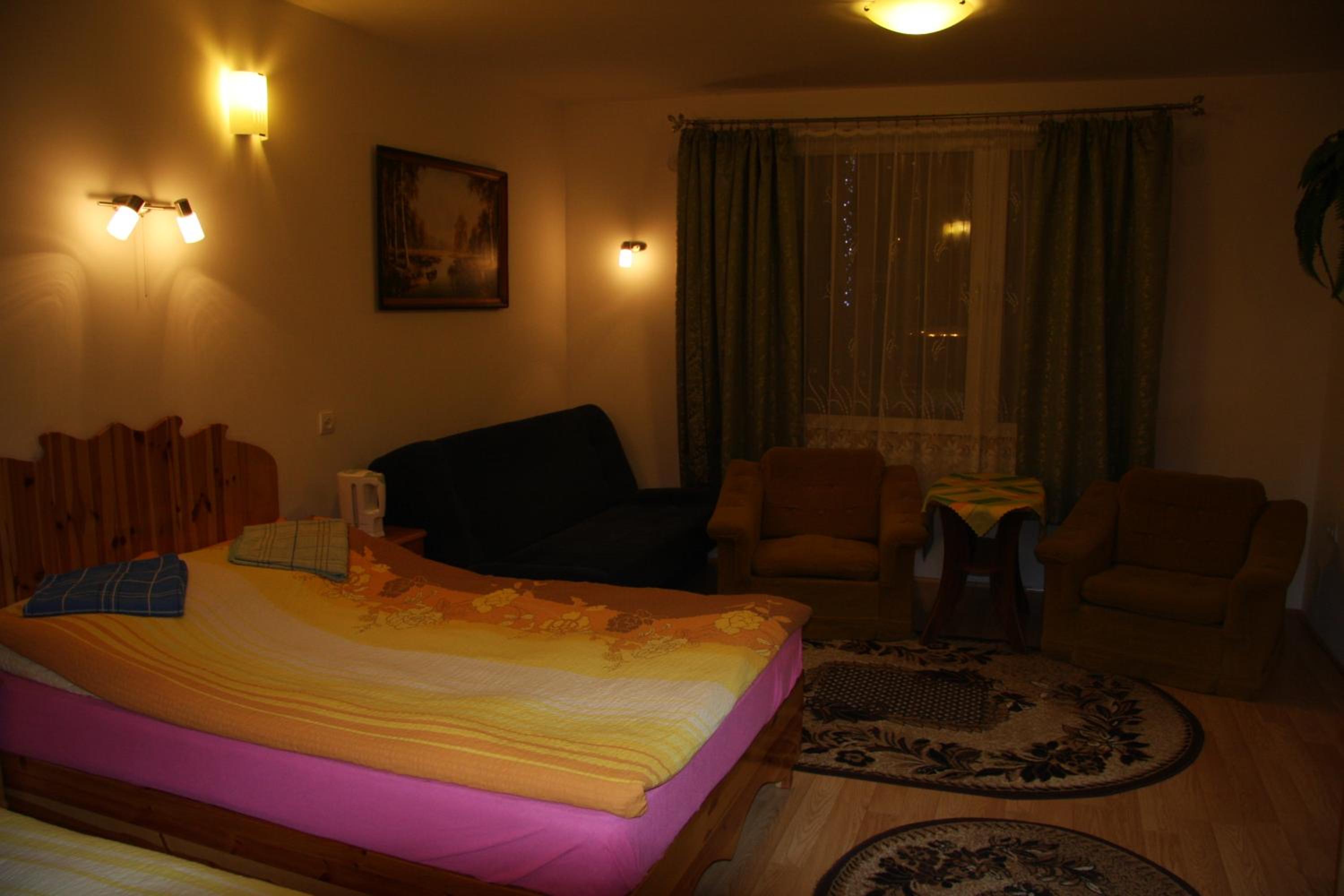 Triple Room - Photo 9