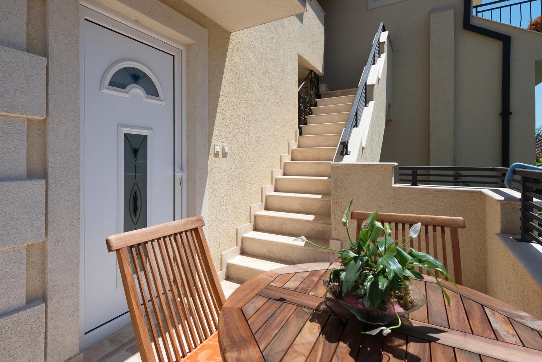 Apartment with Garden View photo 3
