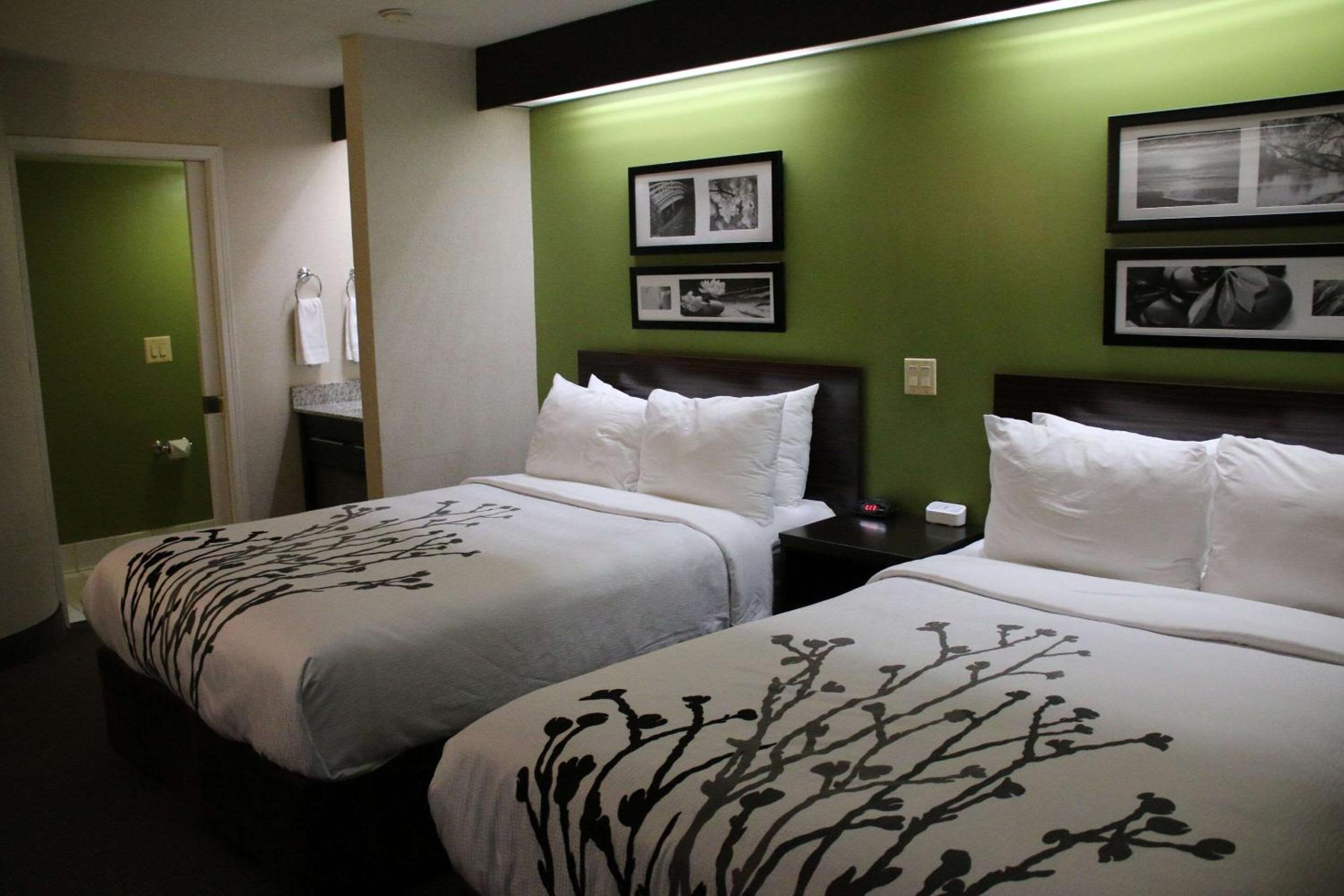 Double Room with Two Double Beds - Non-Smoking - Photo 5