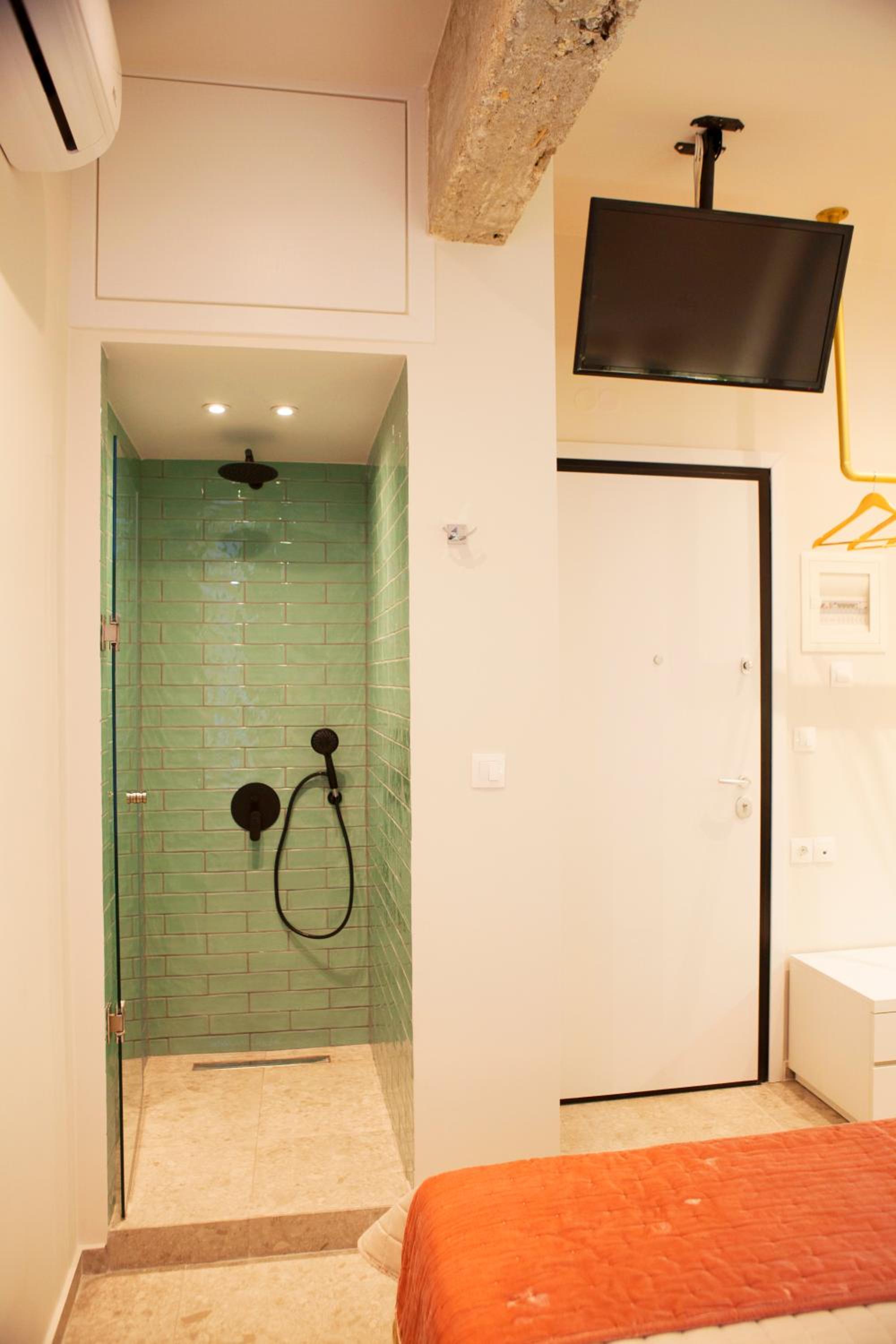 One-Bedroom Apartment - Photo 25