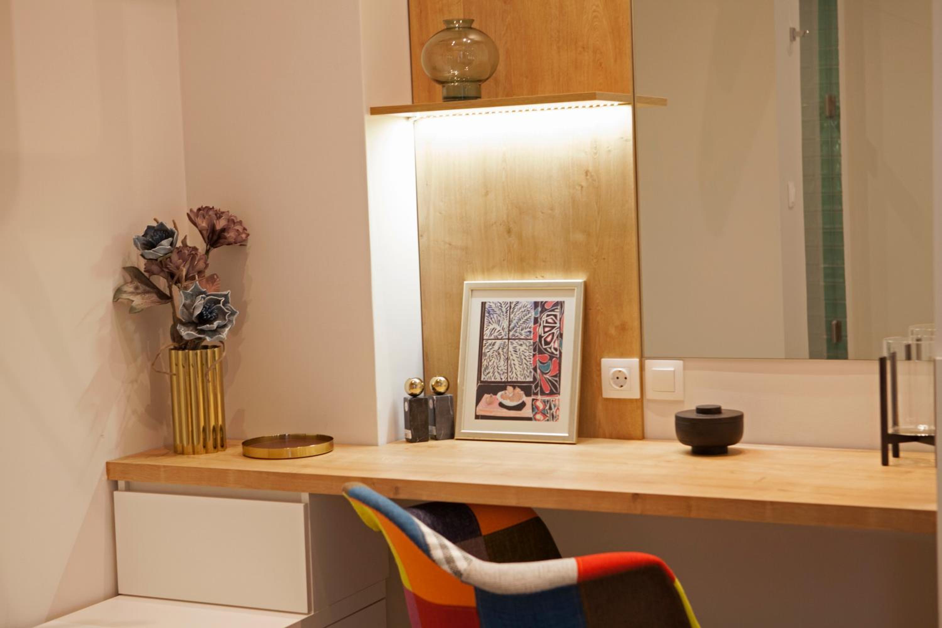 One-Bedroom Apartment - Photo 12