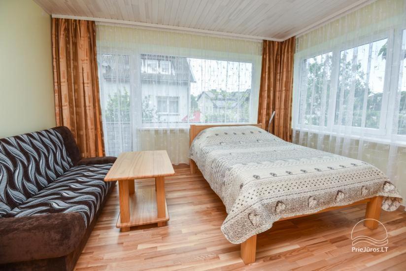 Family Room with Balcony photo 3