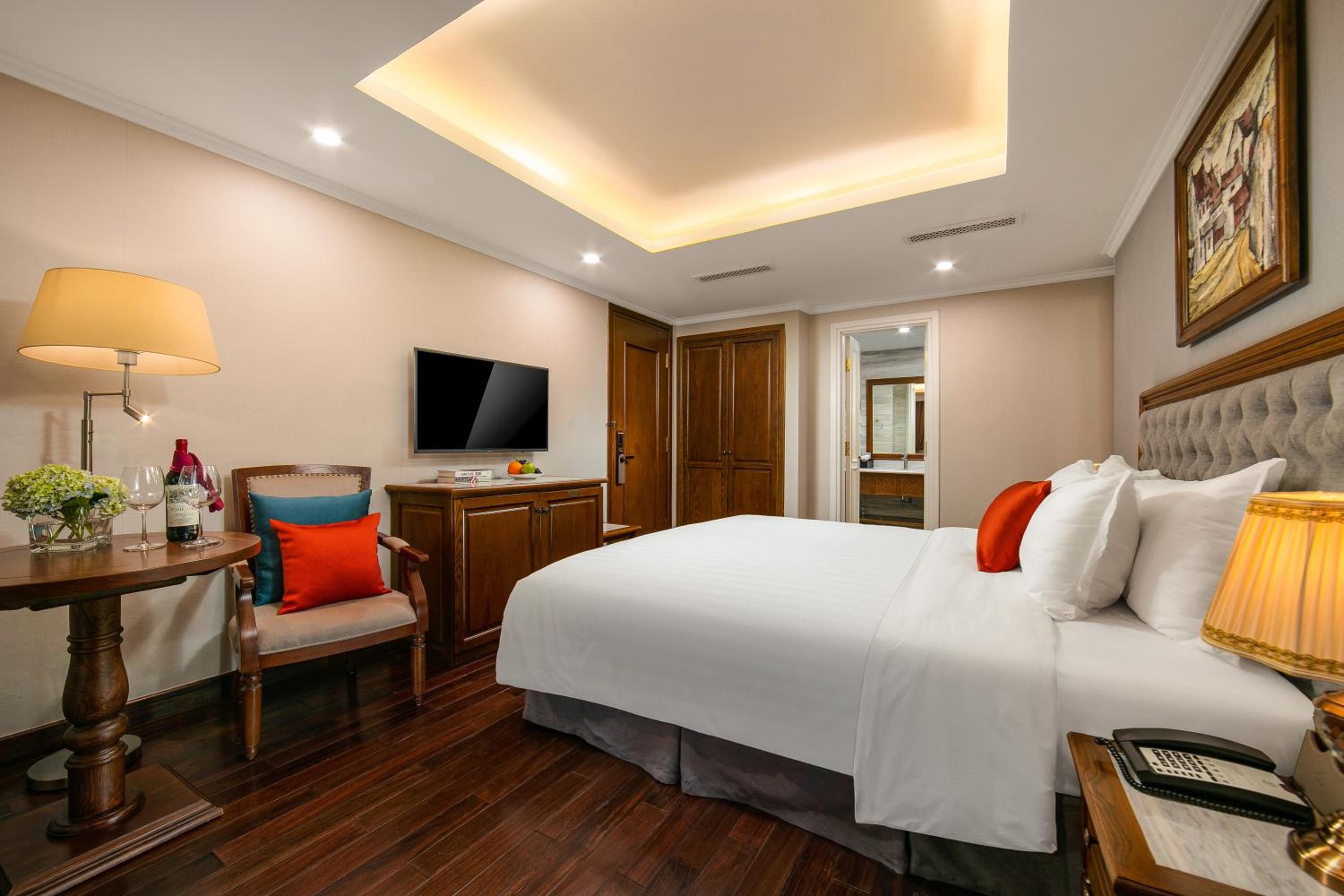 Junior Suite Balcony with Bathtub photo 2