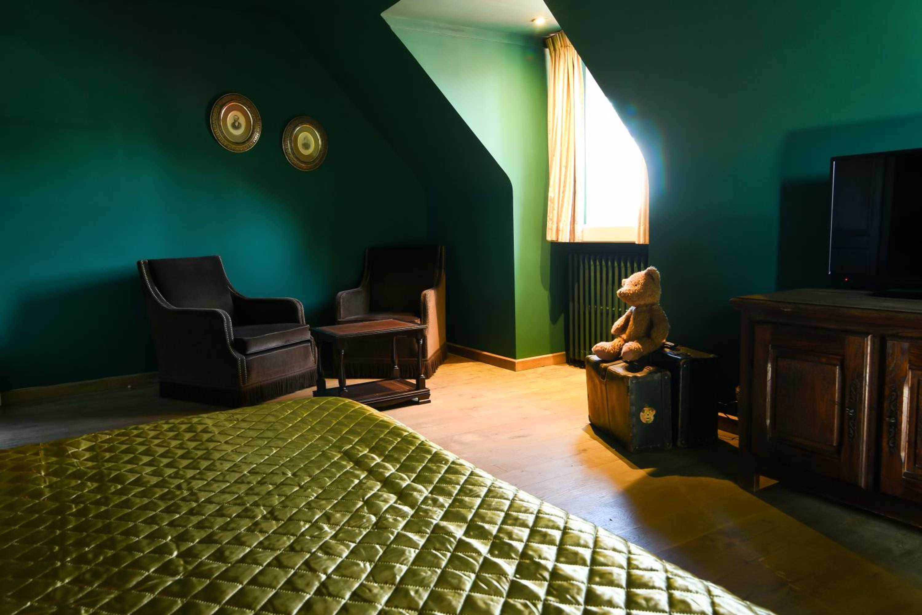 Deluxe Double Room with Lake View photo 2
