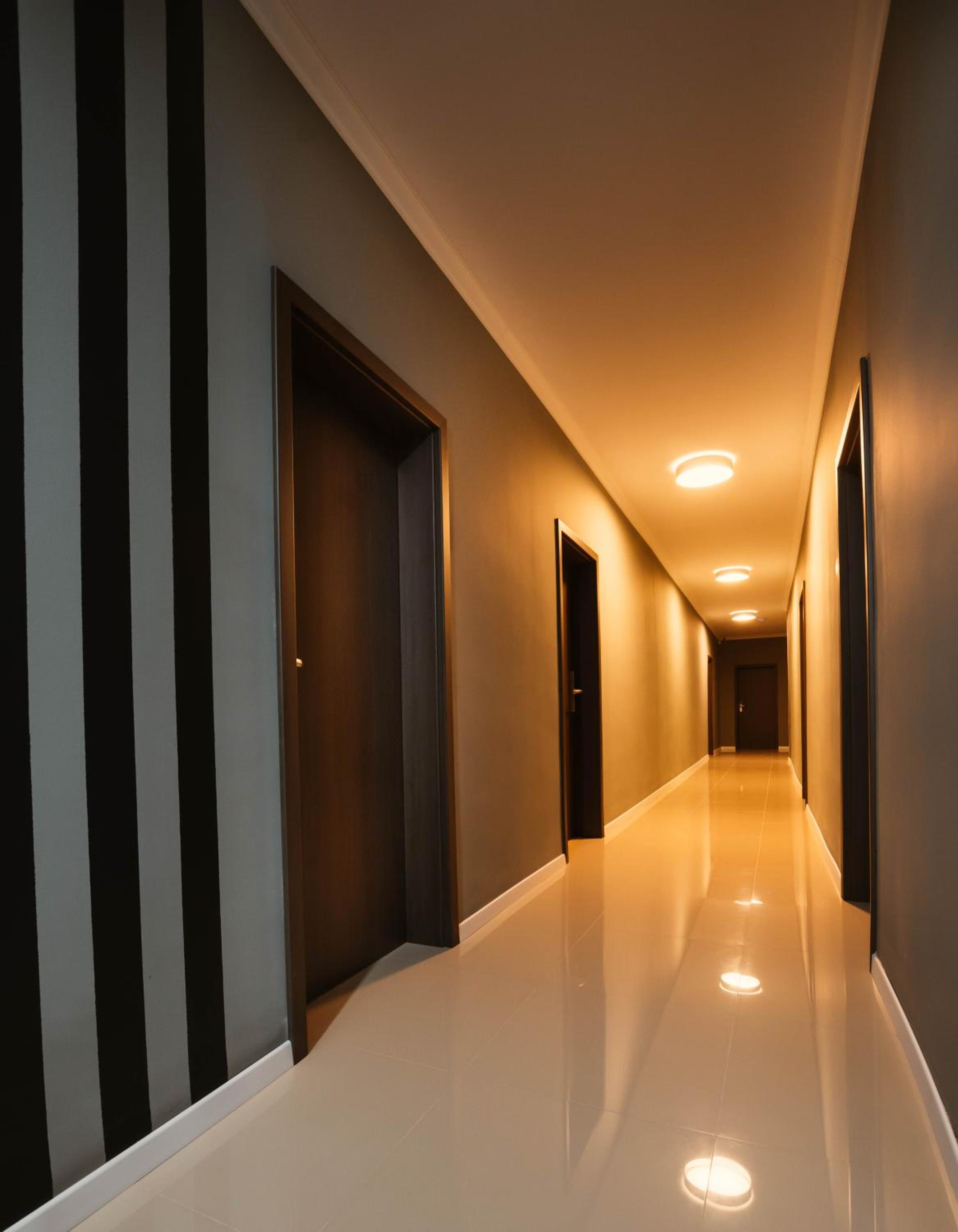 Double Room with Private Bathroom - Photo 13