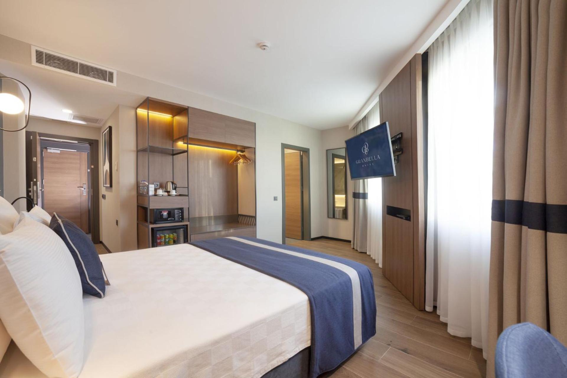 Large Double Room