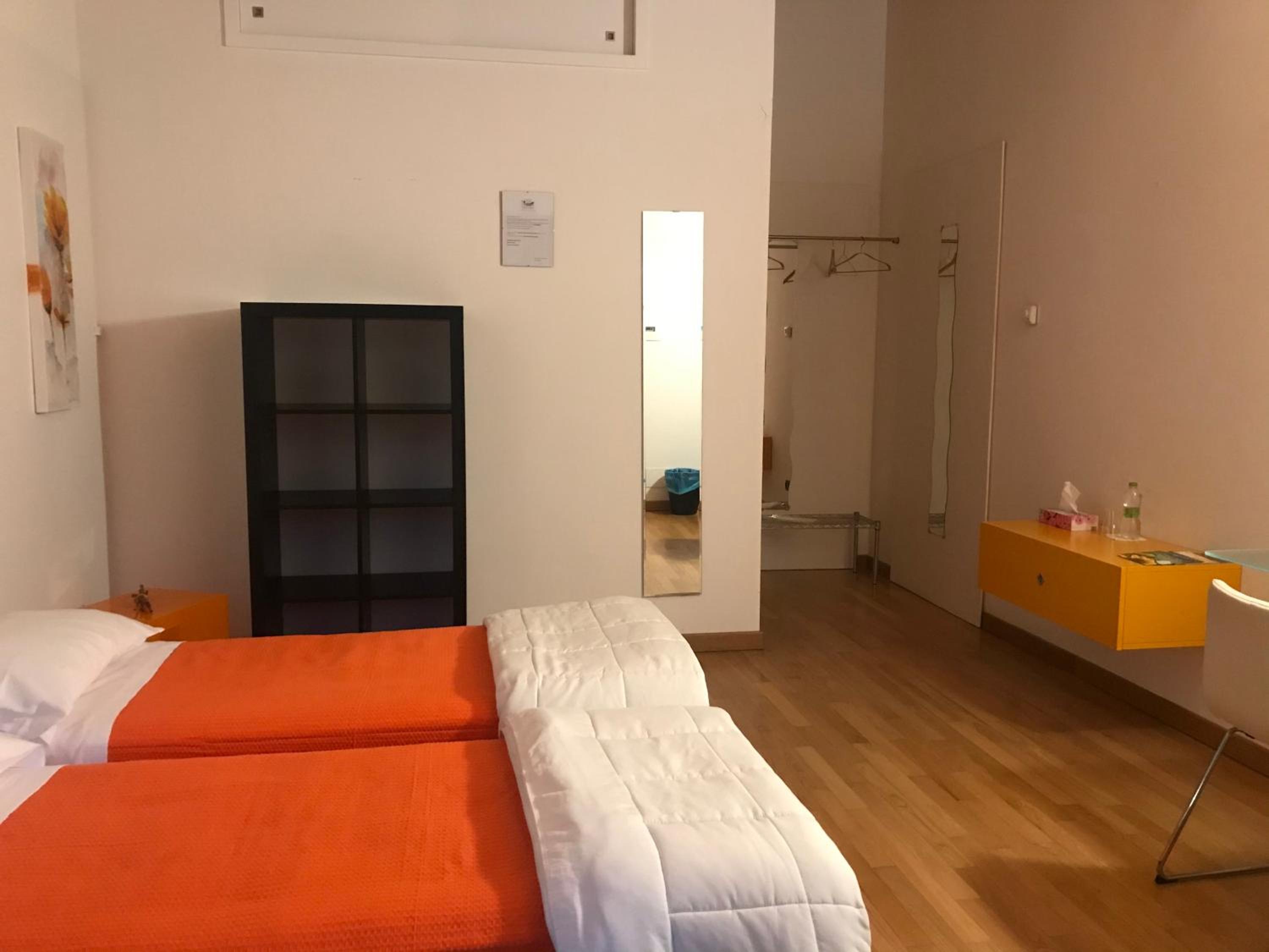 Deluxe Twin Room photo 2