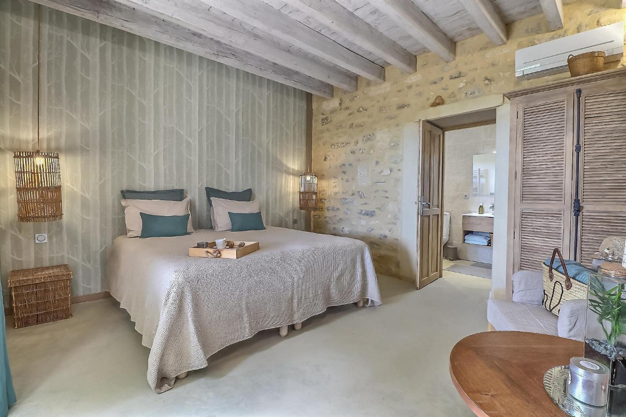 Double or Twin Room with Pool View photo 2