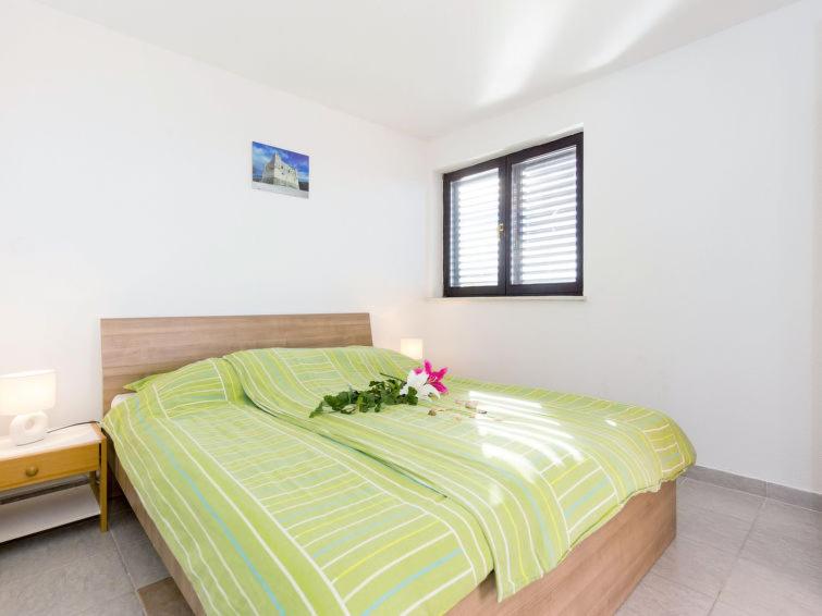 Three-Bedroom Apartment photo 1