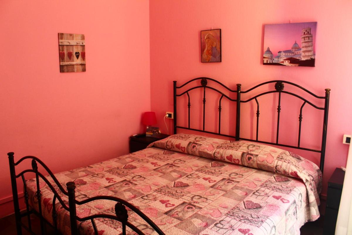 Double Room with Private Bathroom photo 2