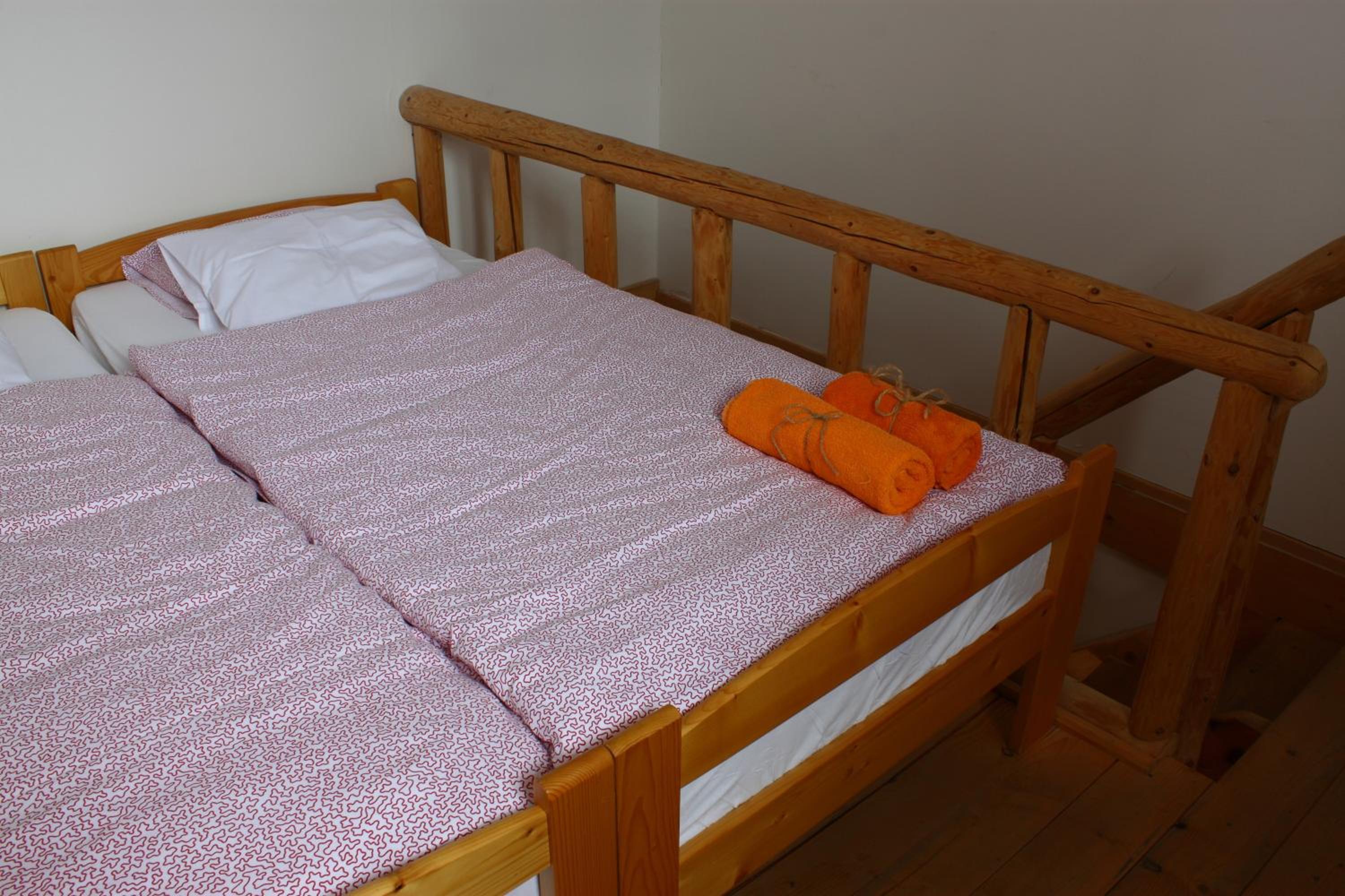 Duplex Quadruple Room - Photo 1