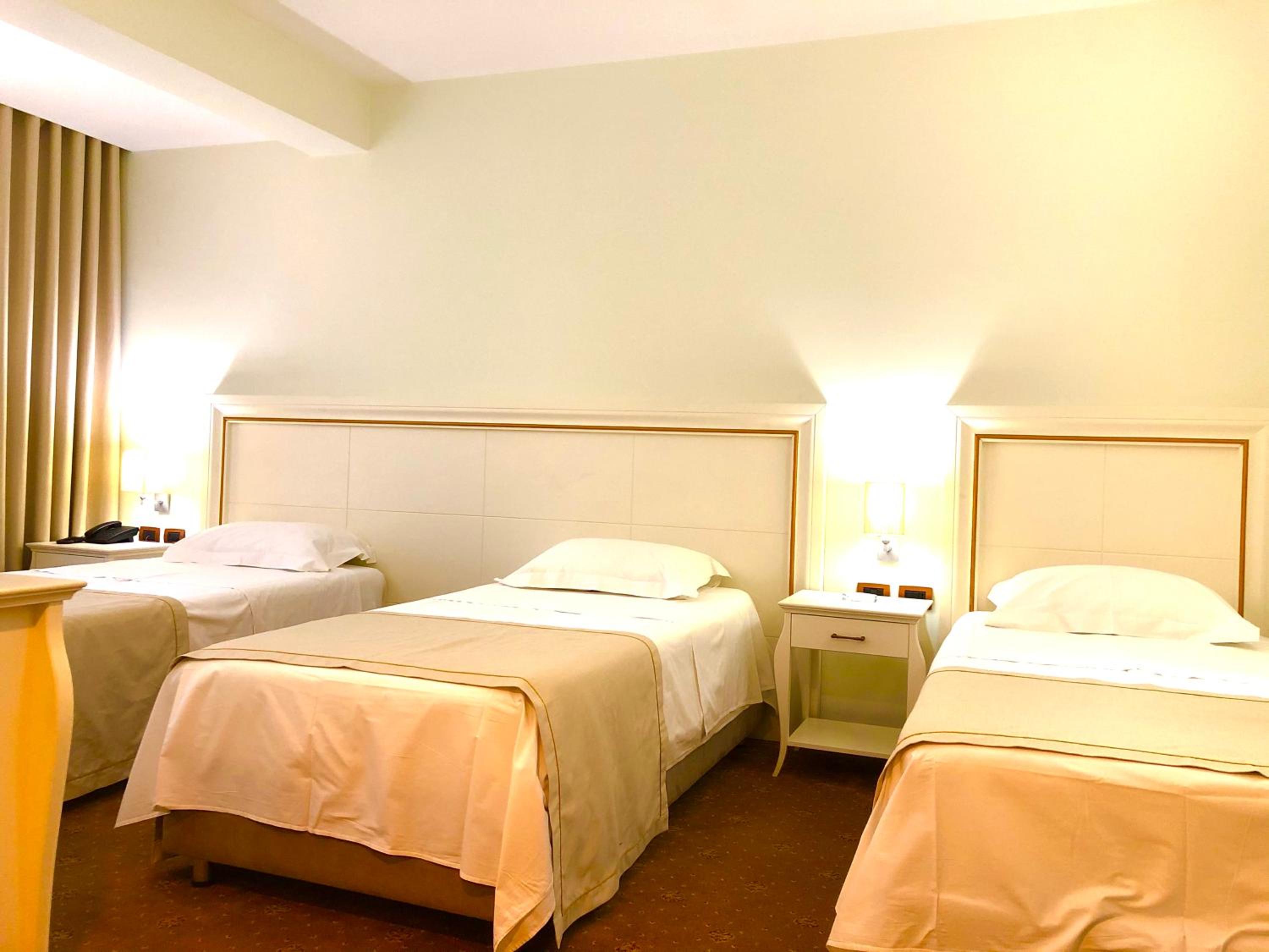Deluxe Double Room with Extra Bed