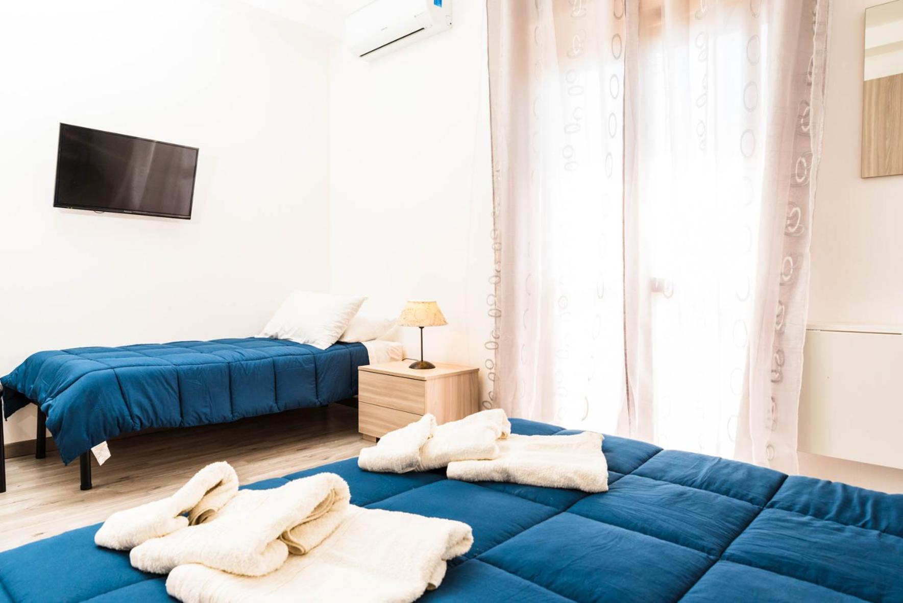 Triple Room with Private External Bathroom