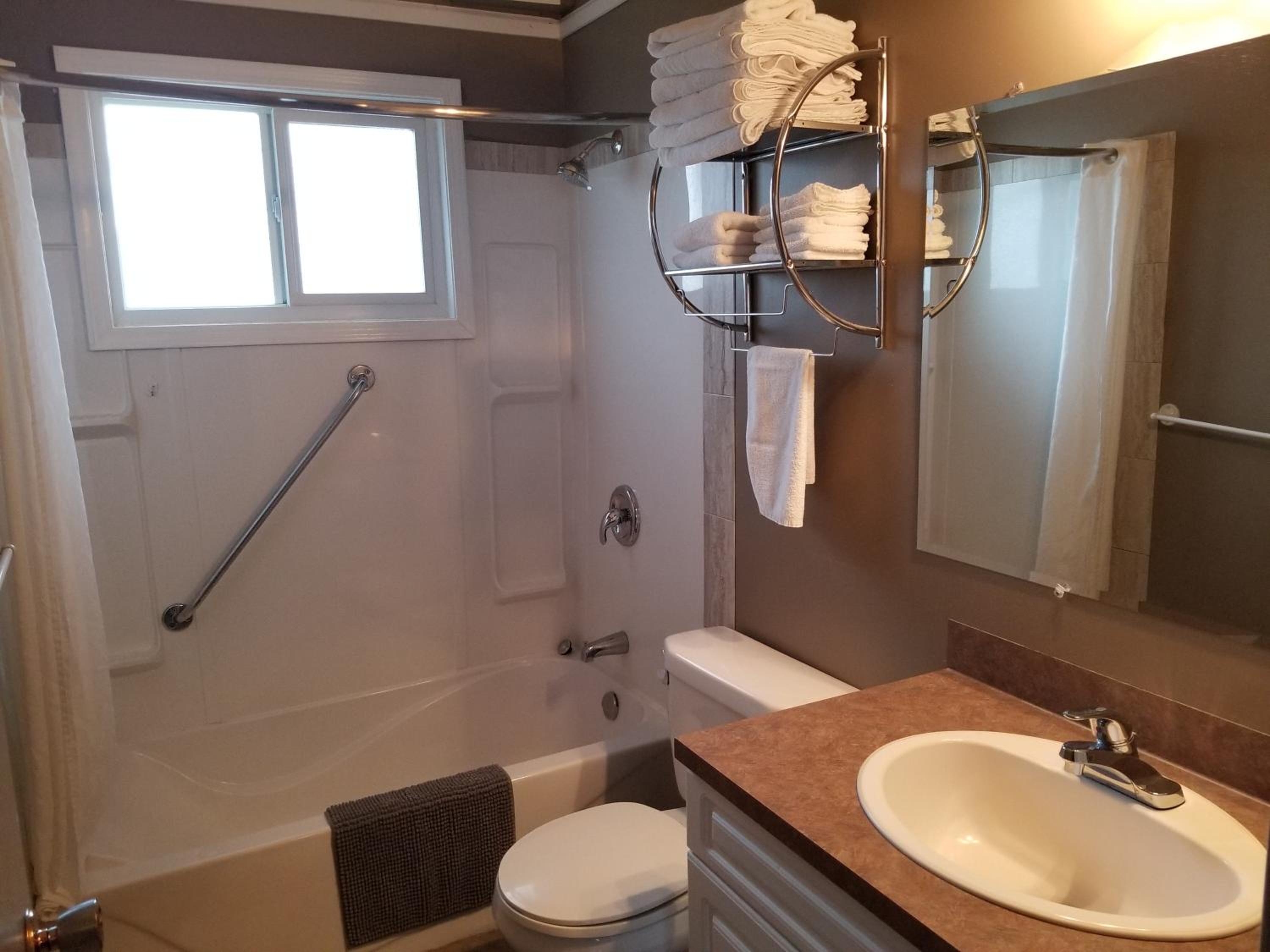 Three-Bedroom House photo 2