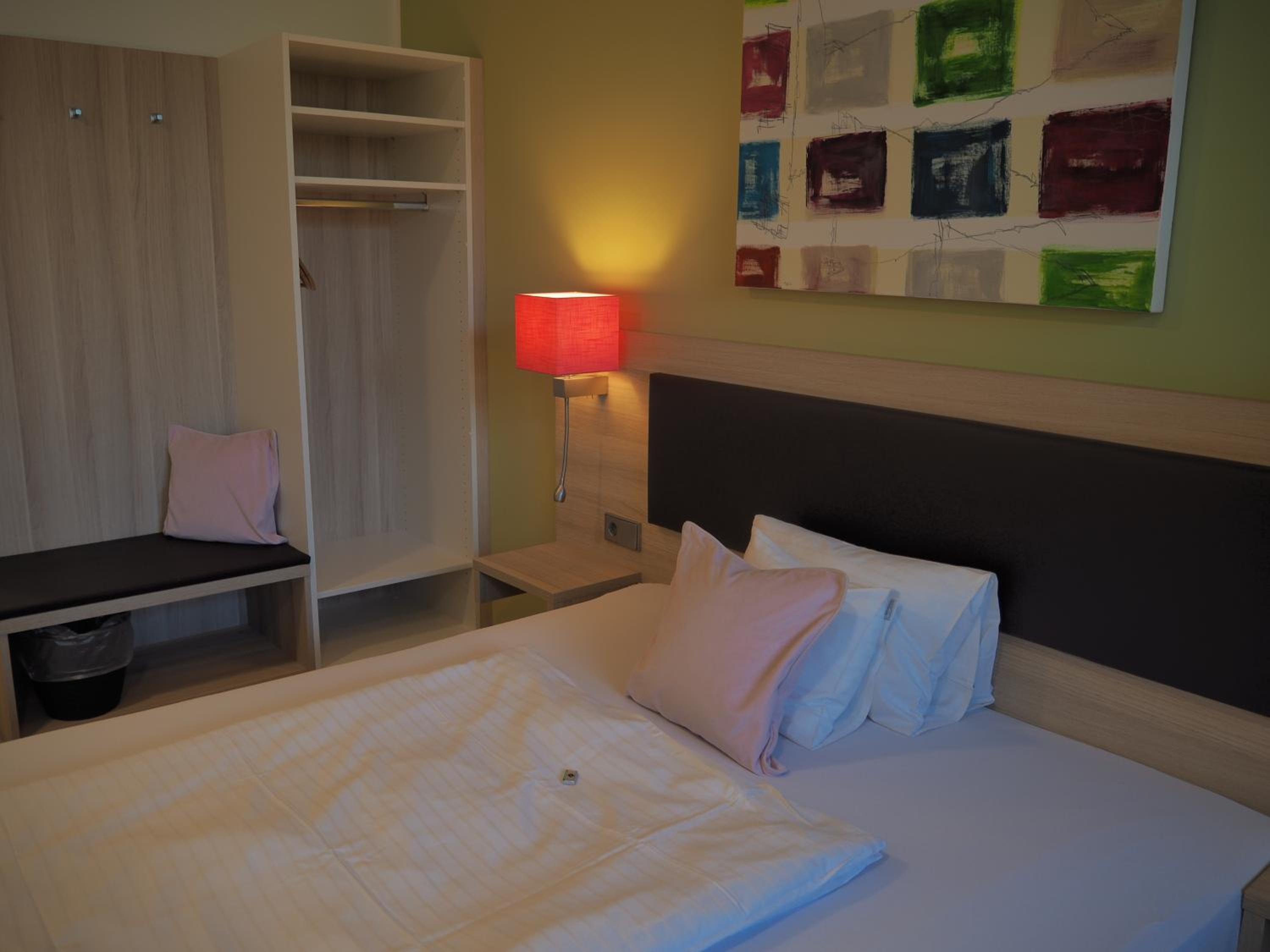 Standard Single Room photo 3