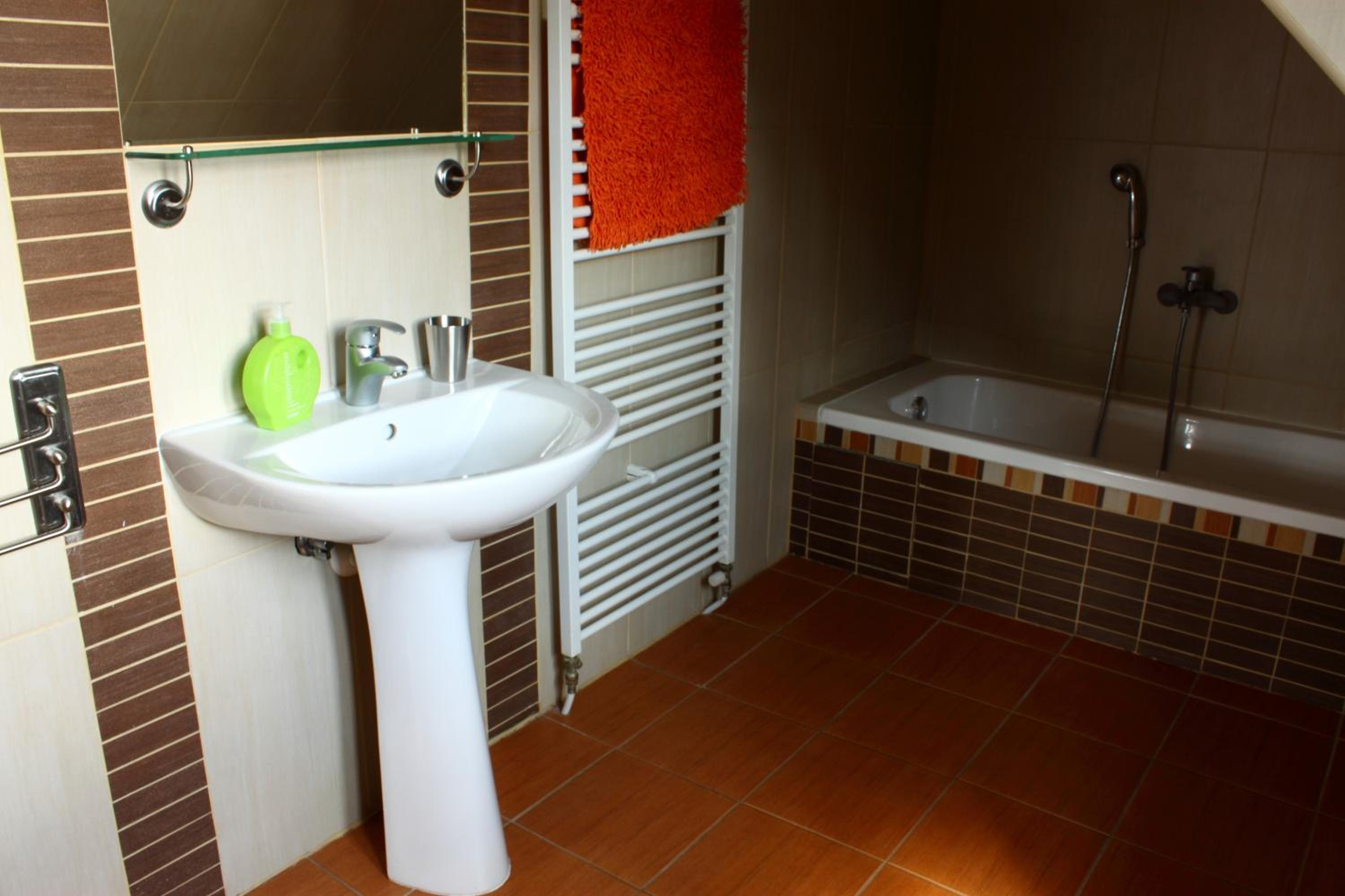 Suite - Photo 7