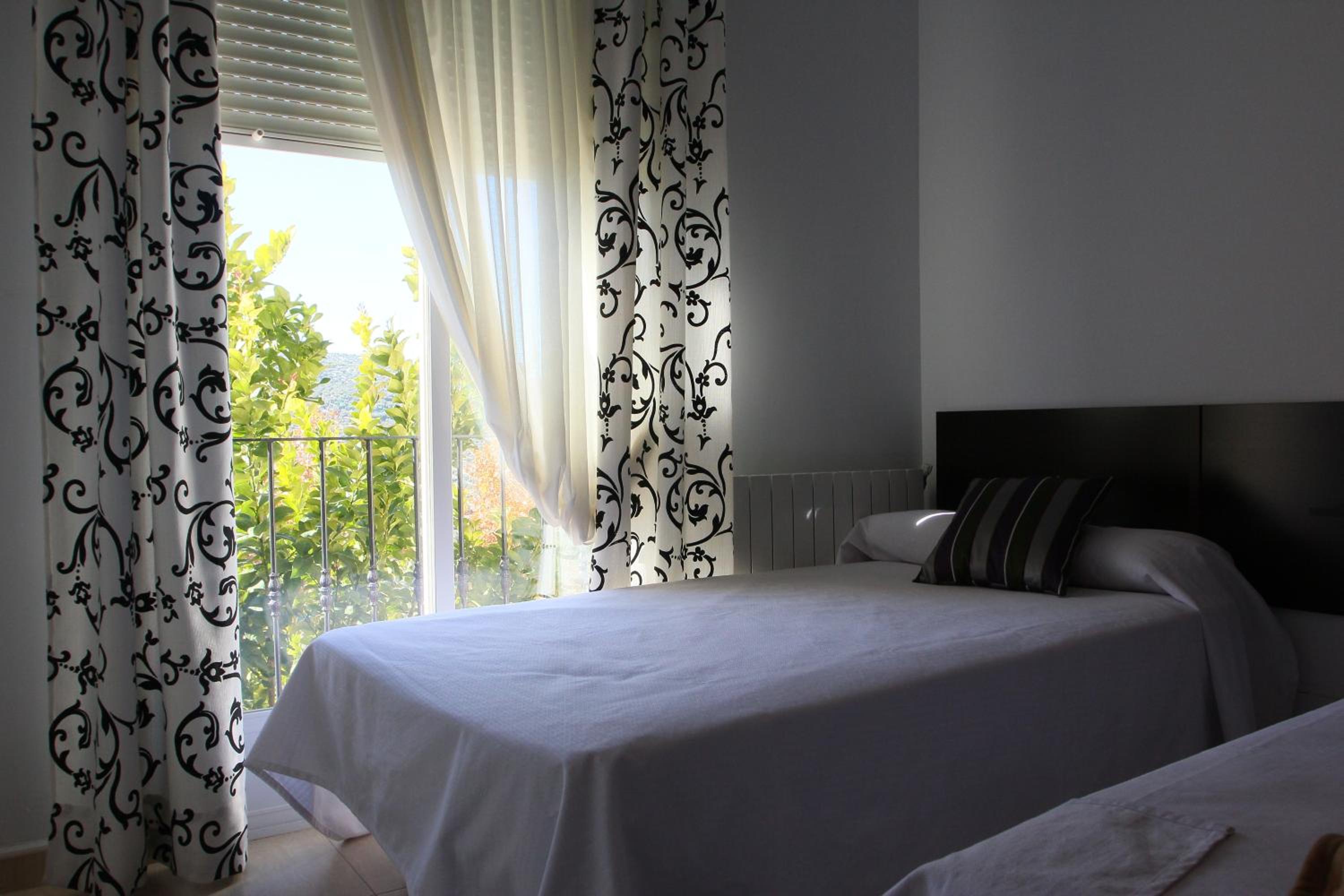 One-Bedroom Apartment - Photo 38