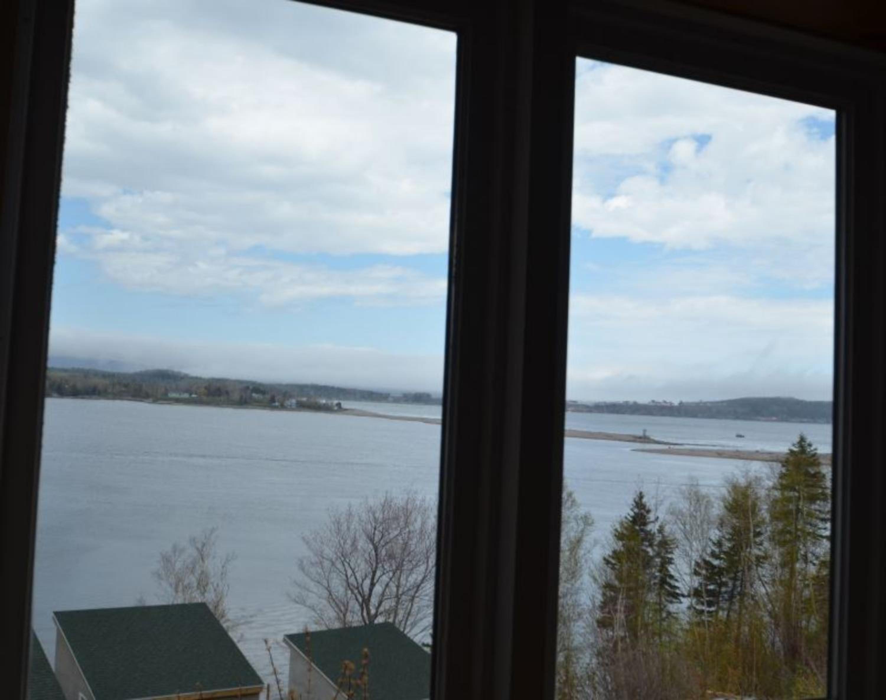 Cottage #8 photo 2