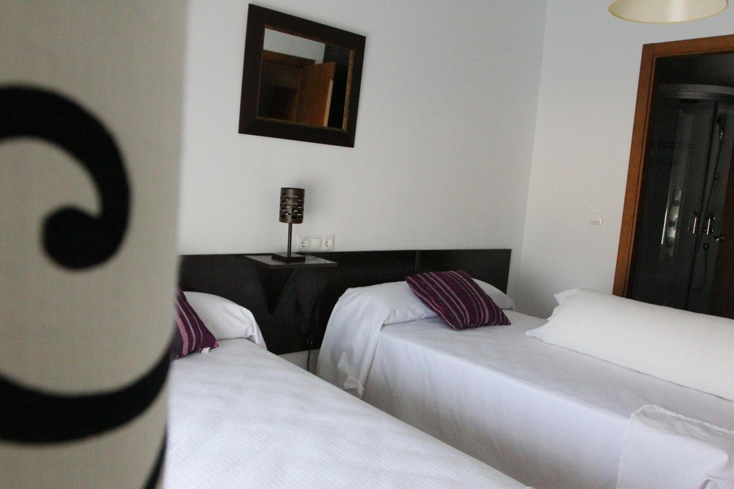 One-Bedroom Apartment - Photo 24