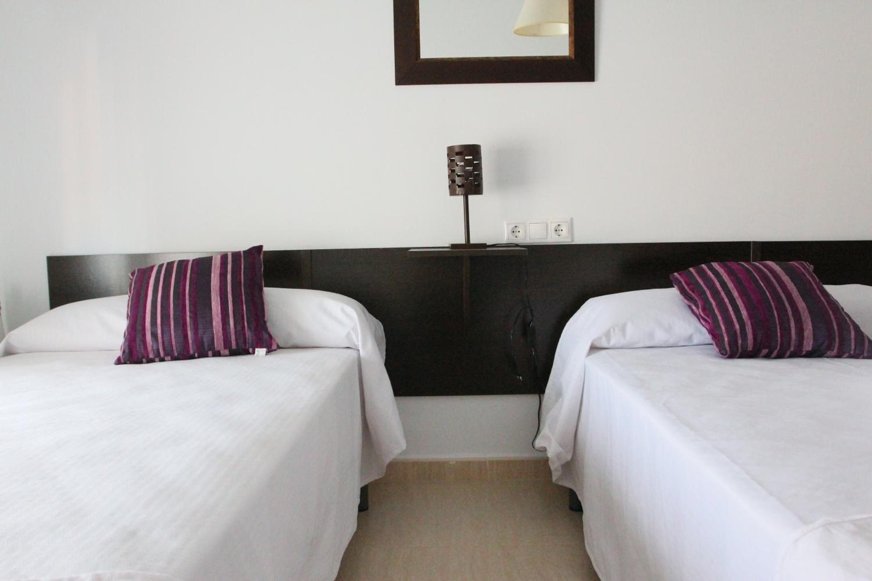 One-Bedroom Apartment - Photo 37