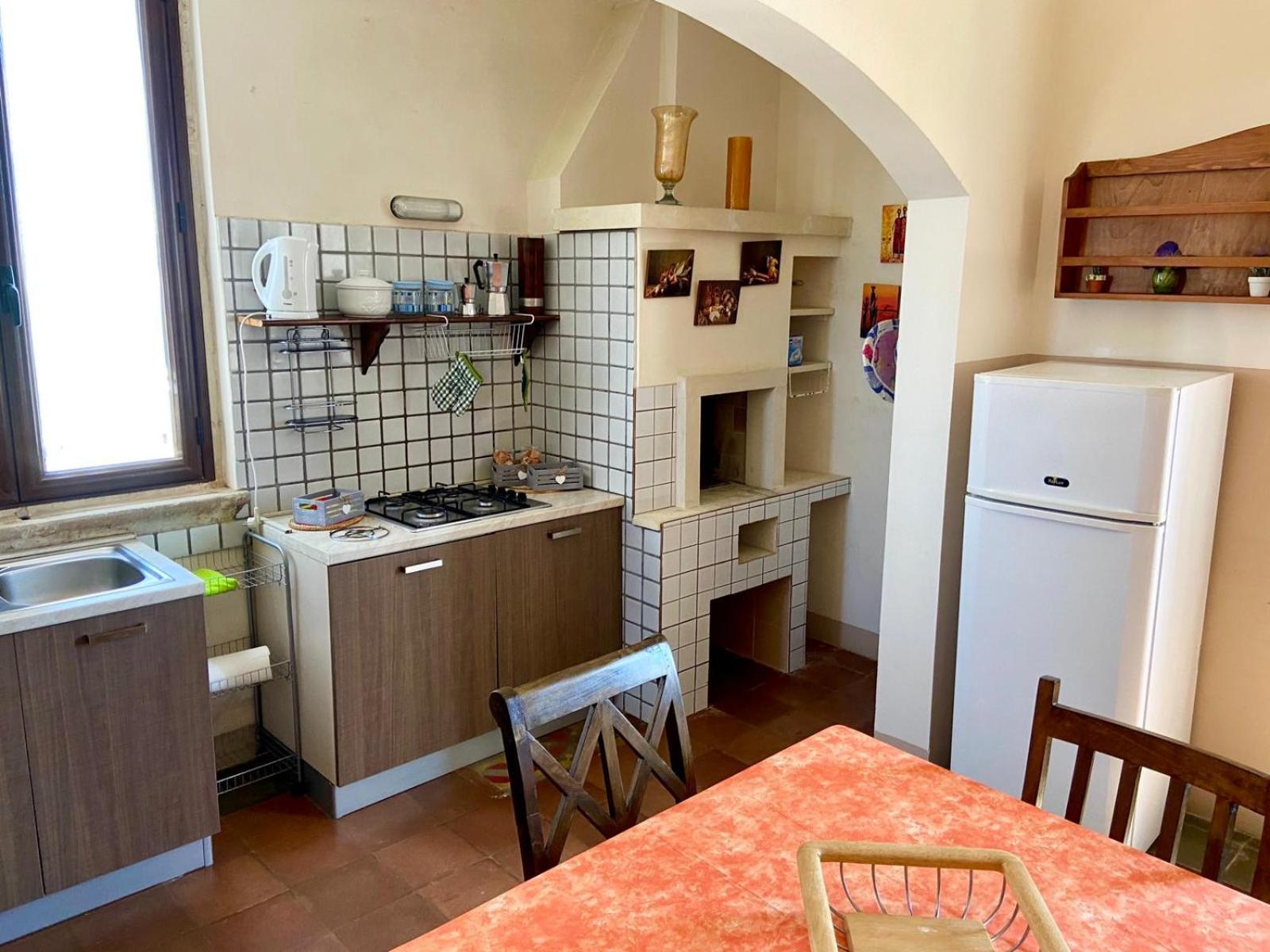 One-Bedroom Apartment - Photo 11