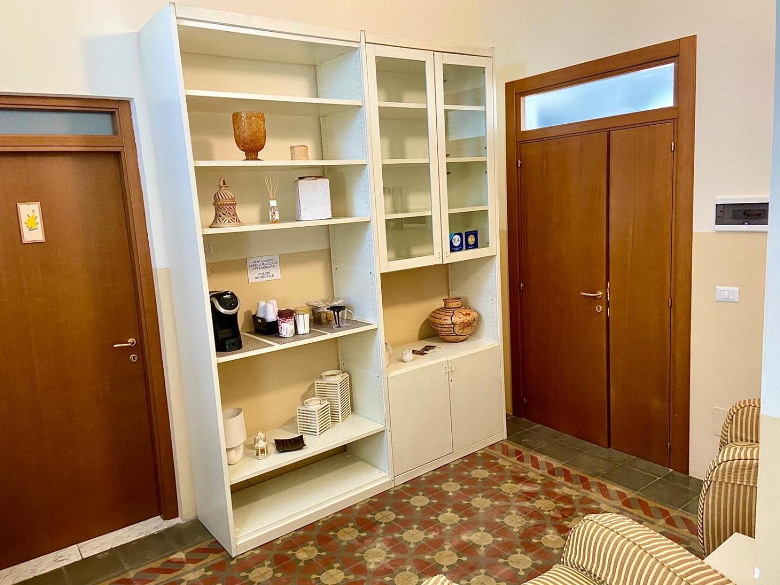 One-Bedroom Apartment - Photo 6