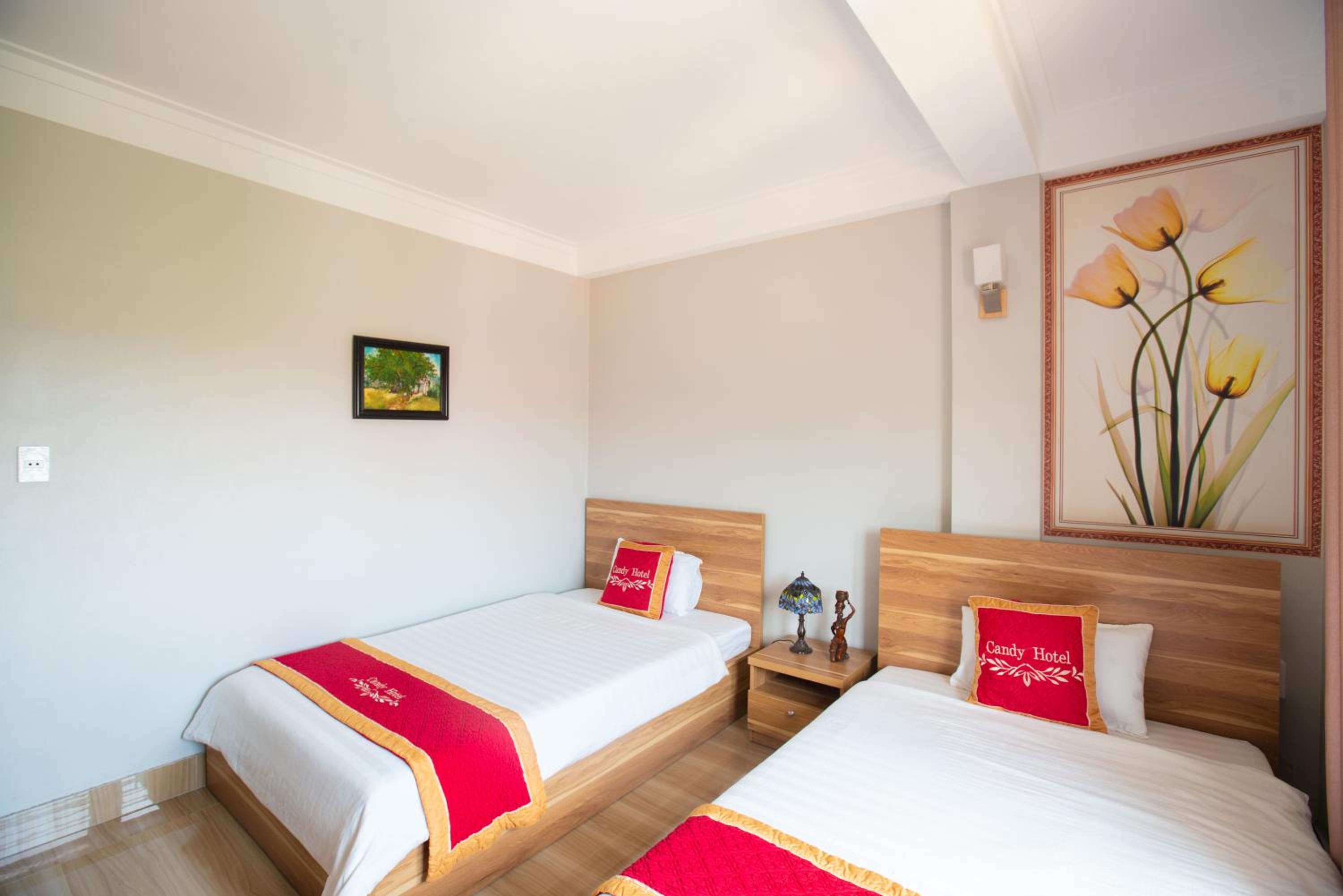 Twin Room - Photo 6