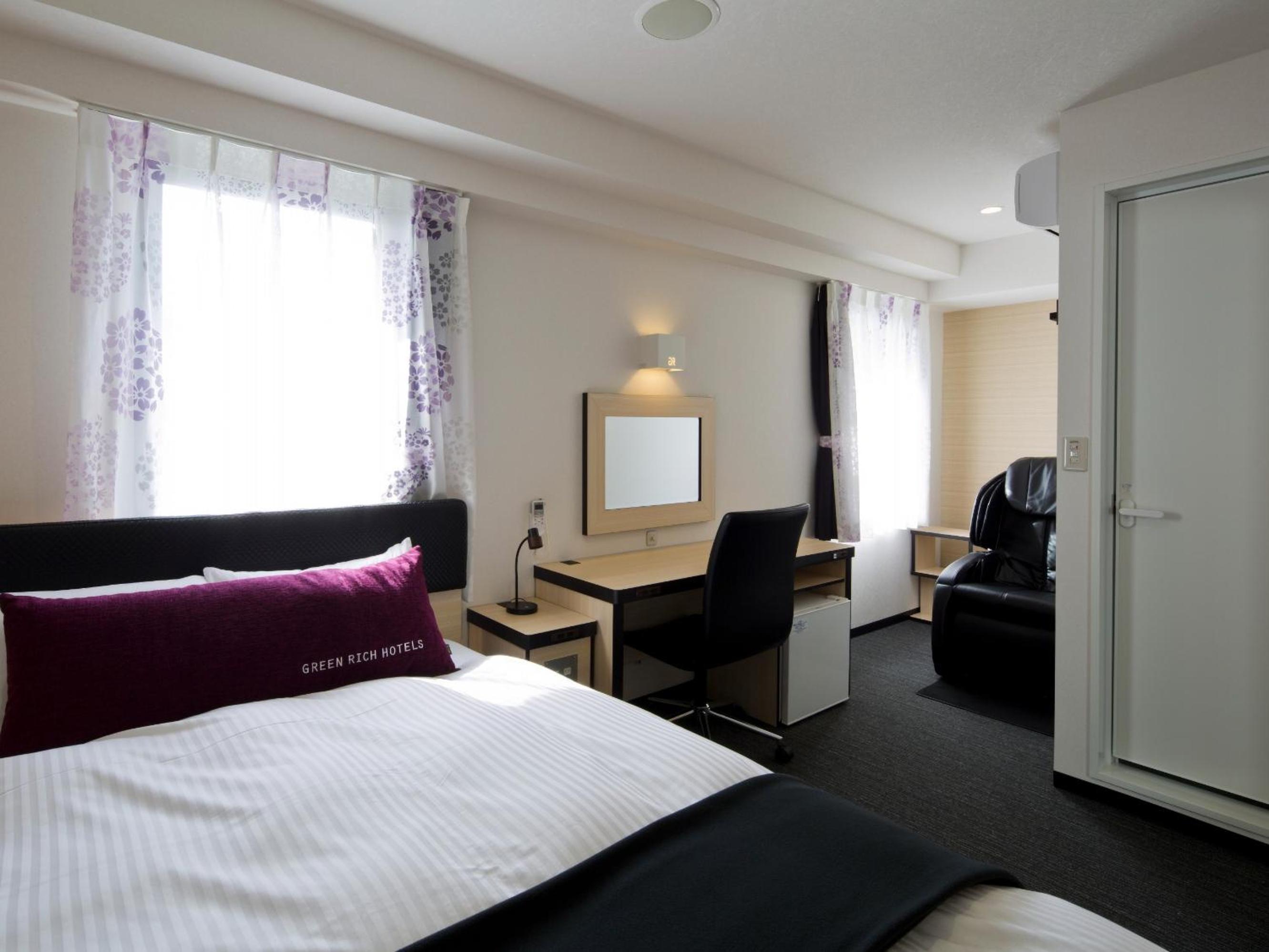 Premium Single Room - Non-Smoking - Photo 1