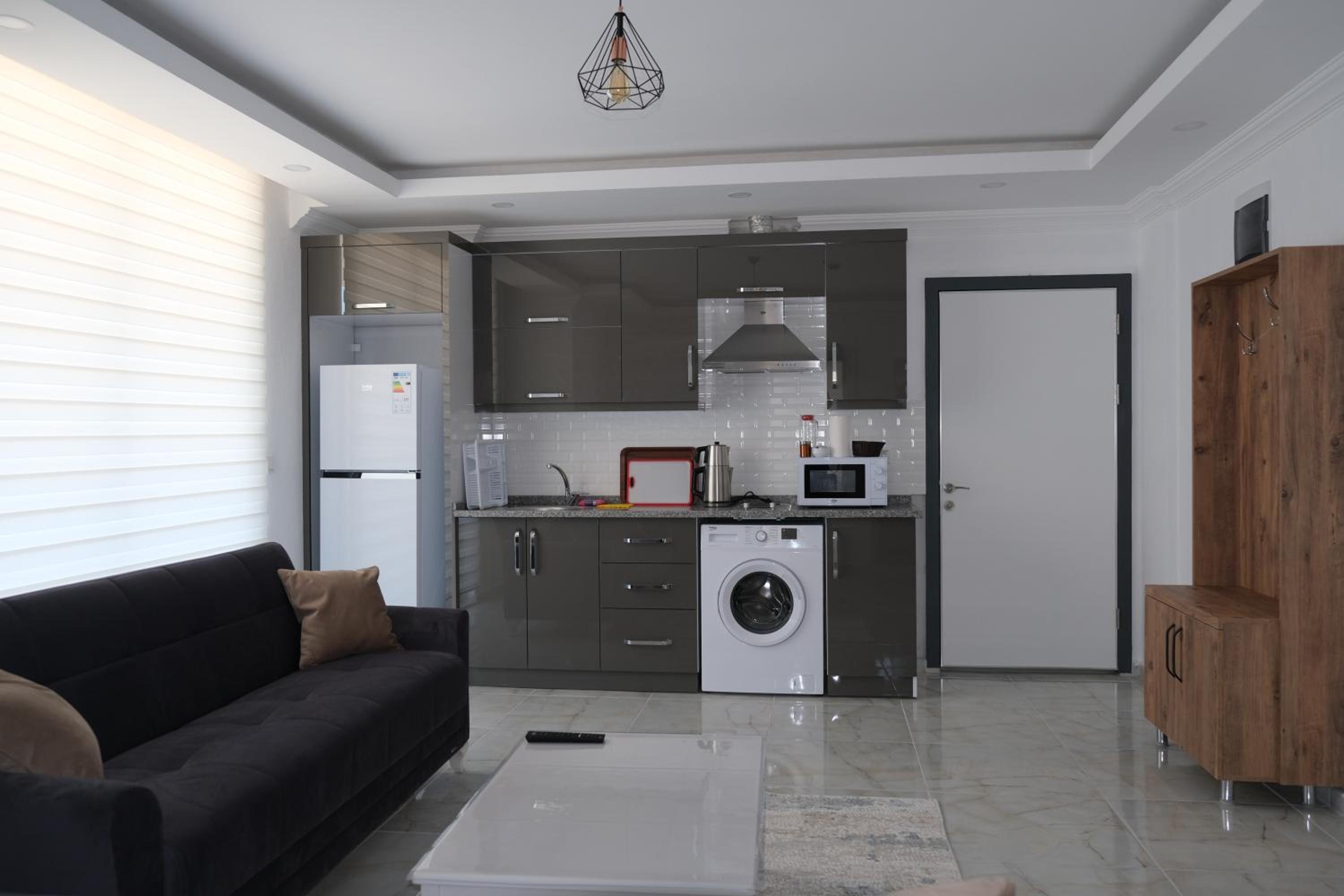 One-Bedroom Apartment - Photo 5