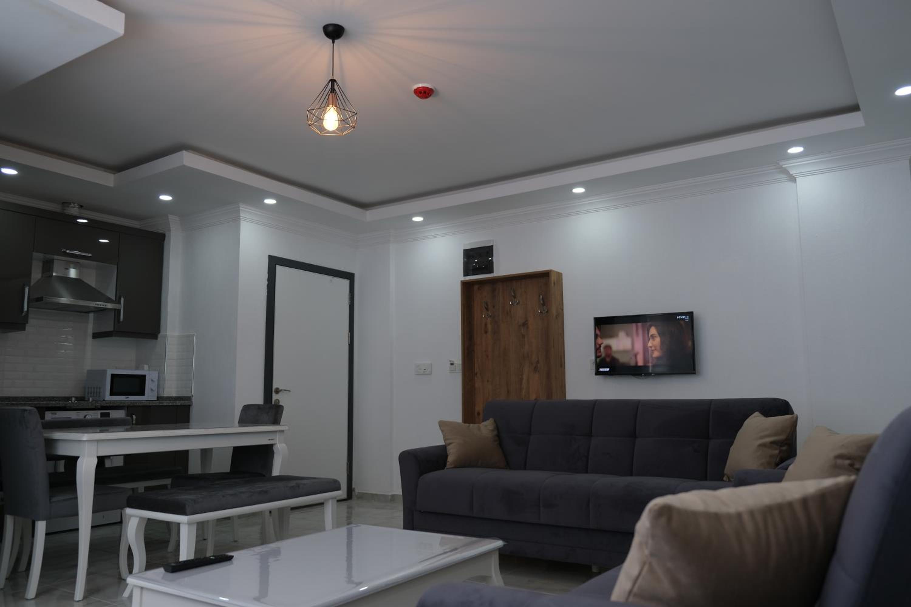 One-Bedroom Apartment - Photo 10