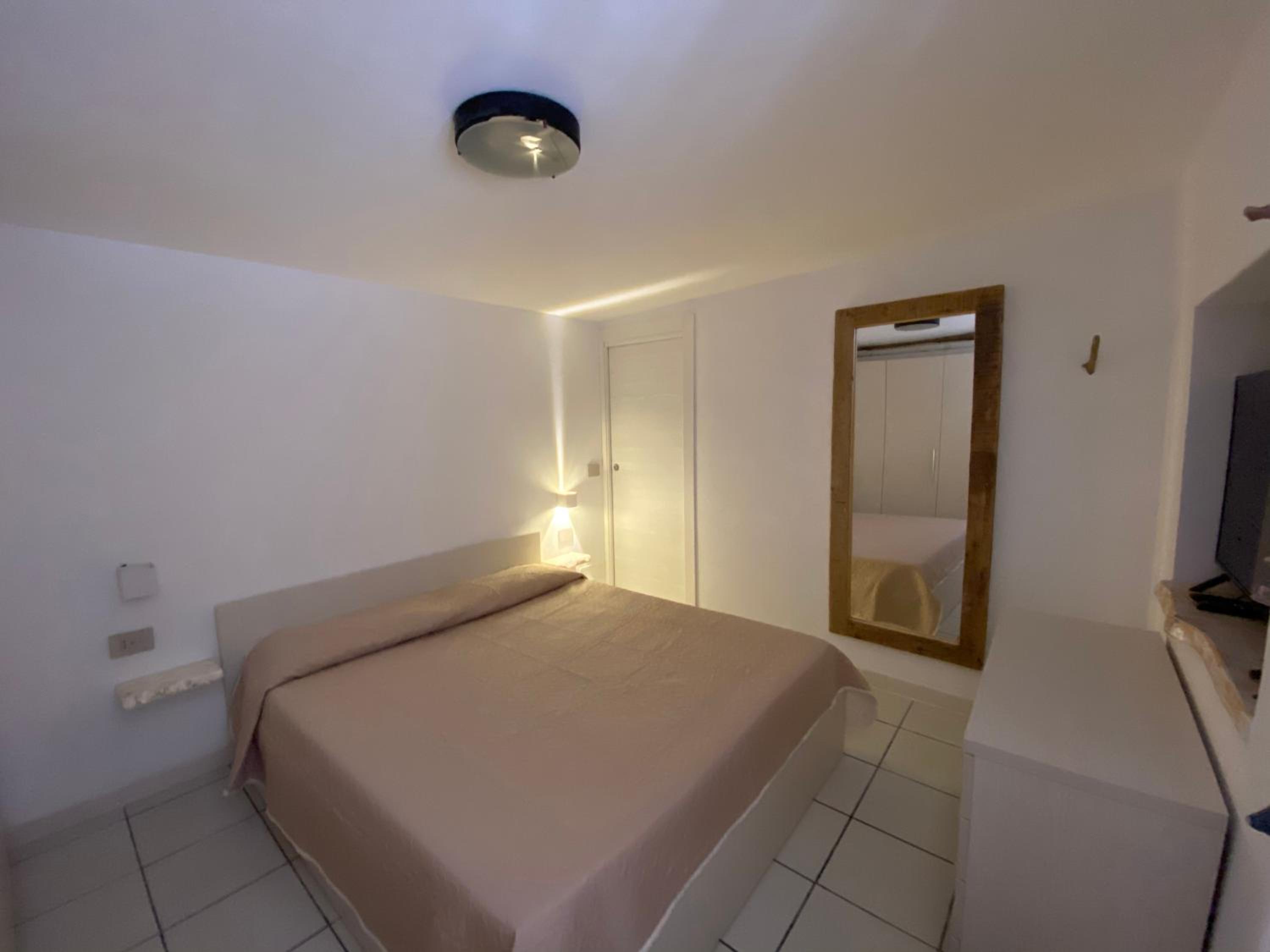 Apartment with Sea View - Photo 12