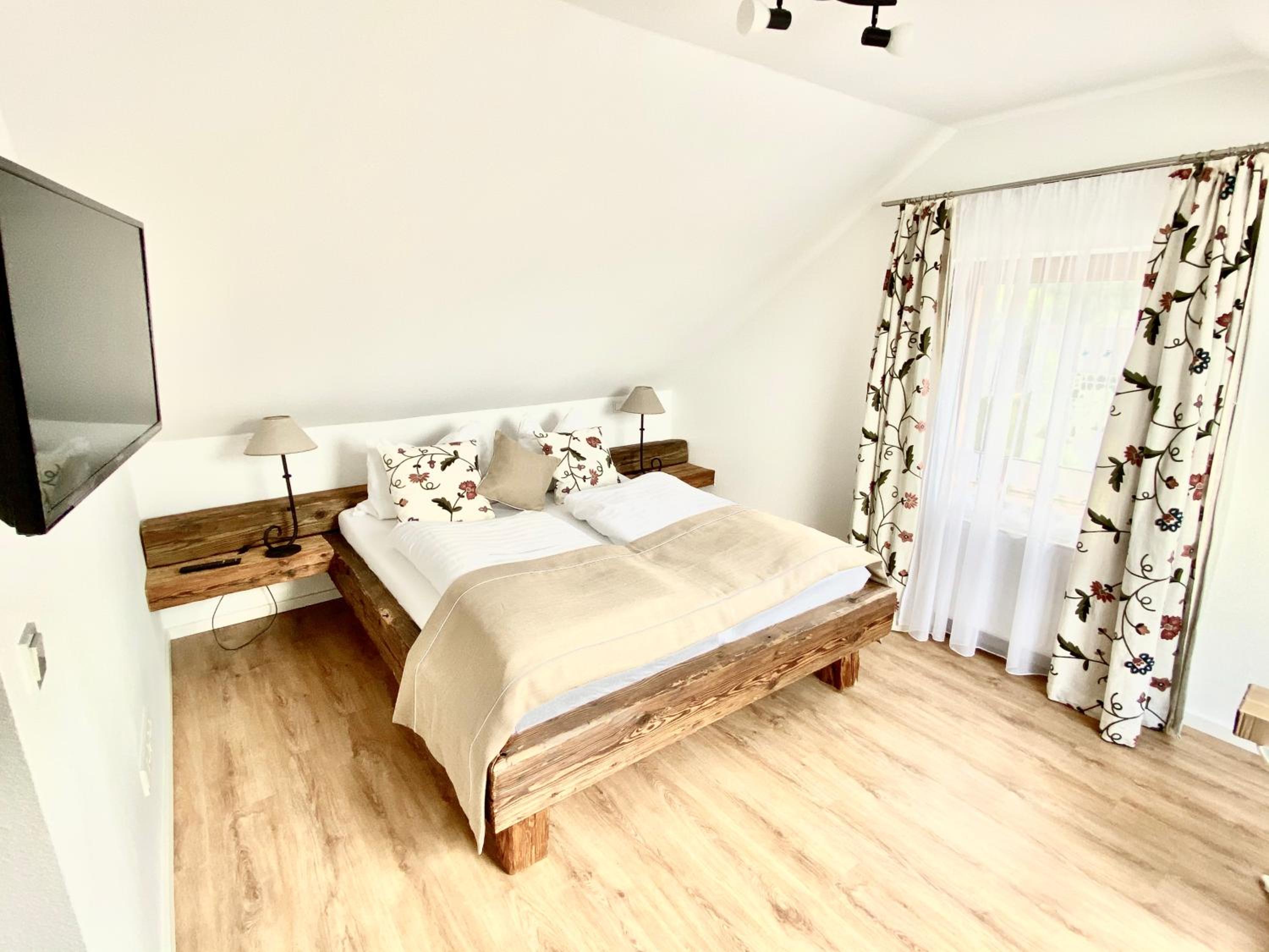 Superior Queen Room photo 2