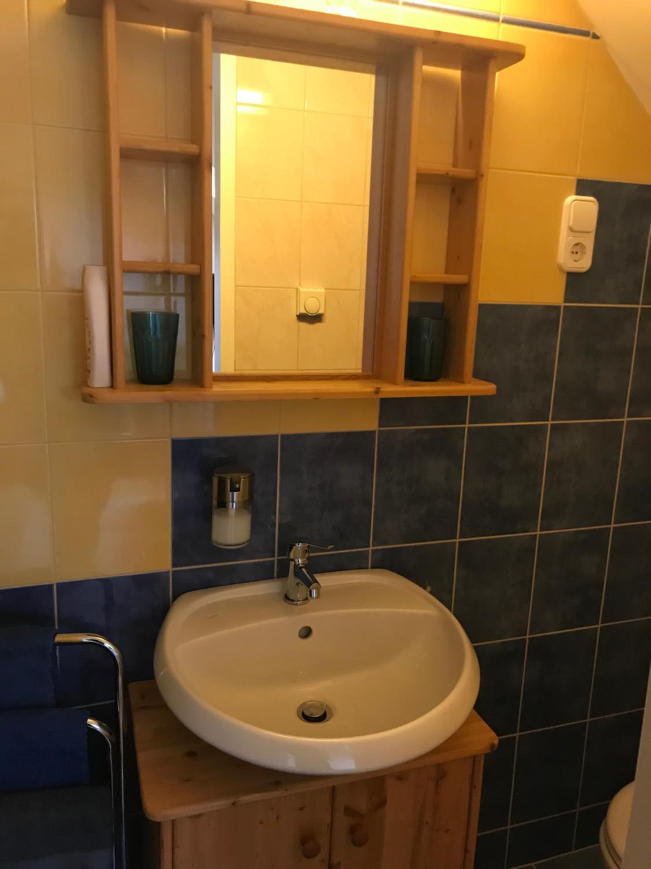 Standard Twin Room photo 3