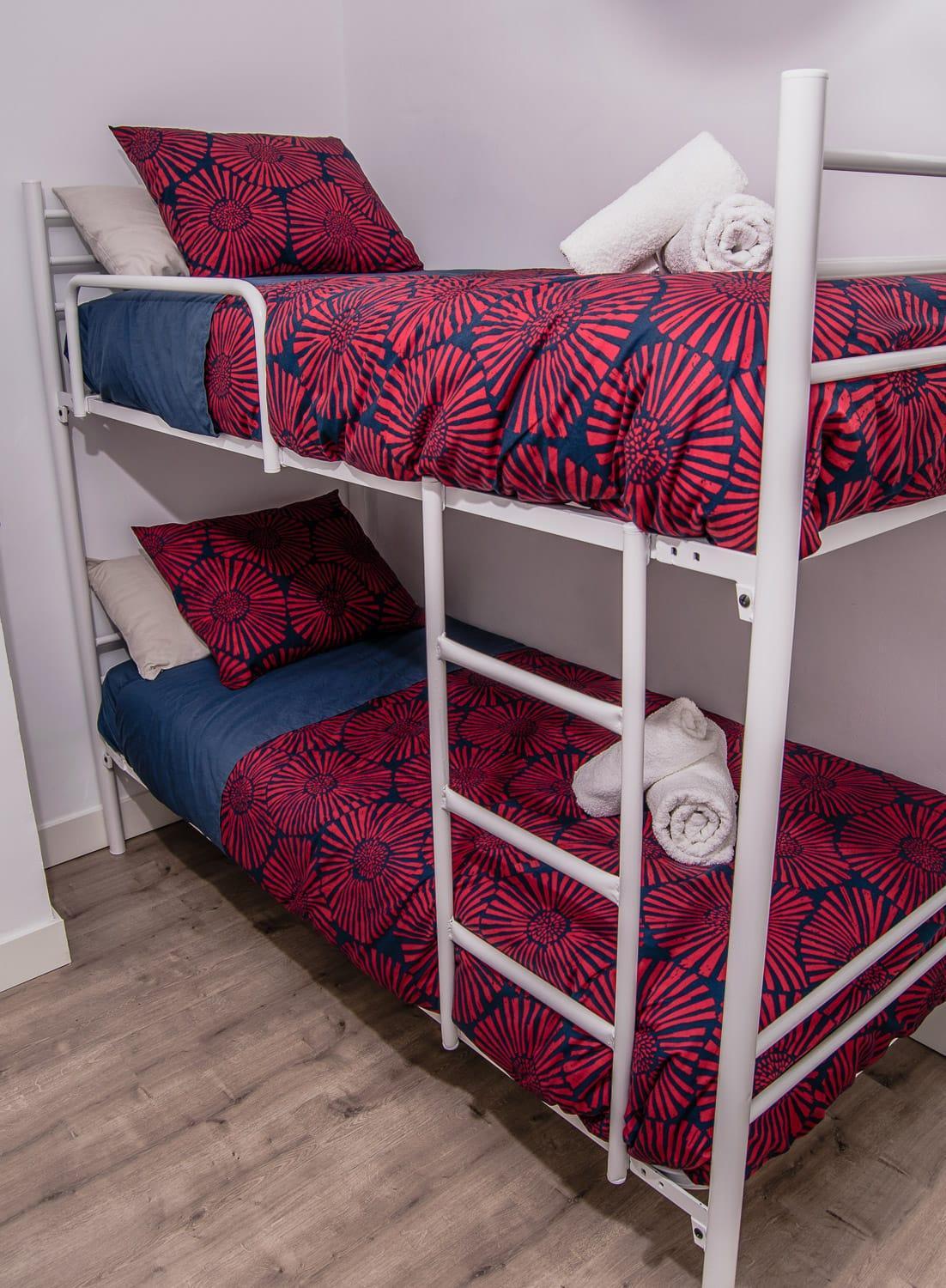 Two-Bedroom Apartment - Photo 3