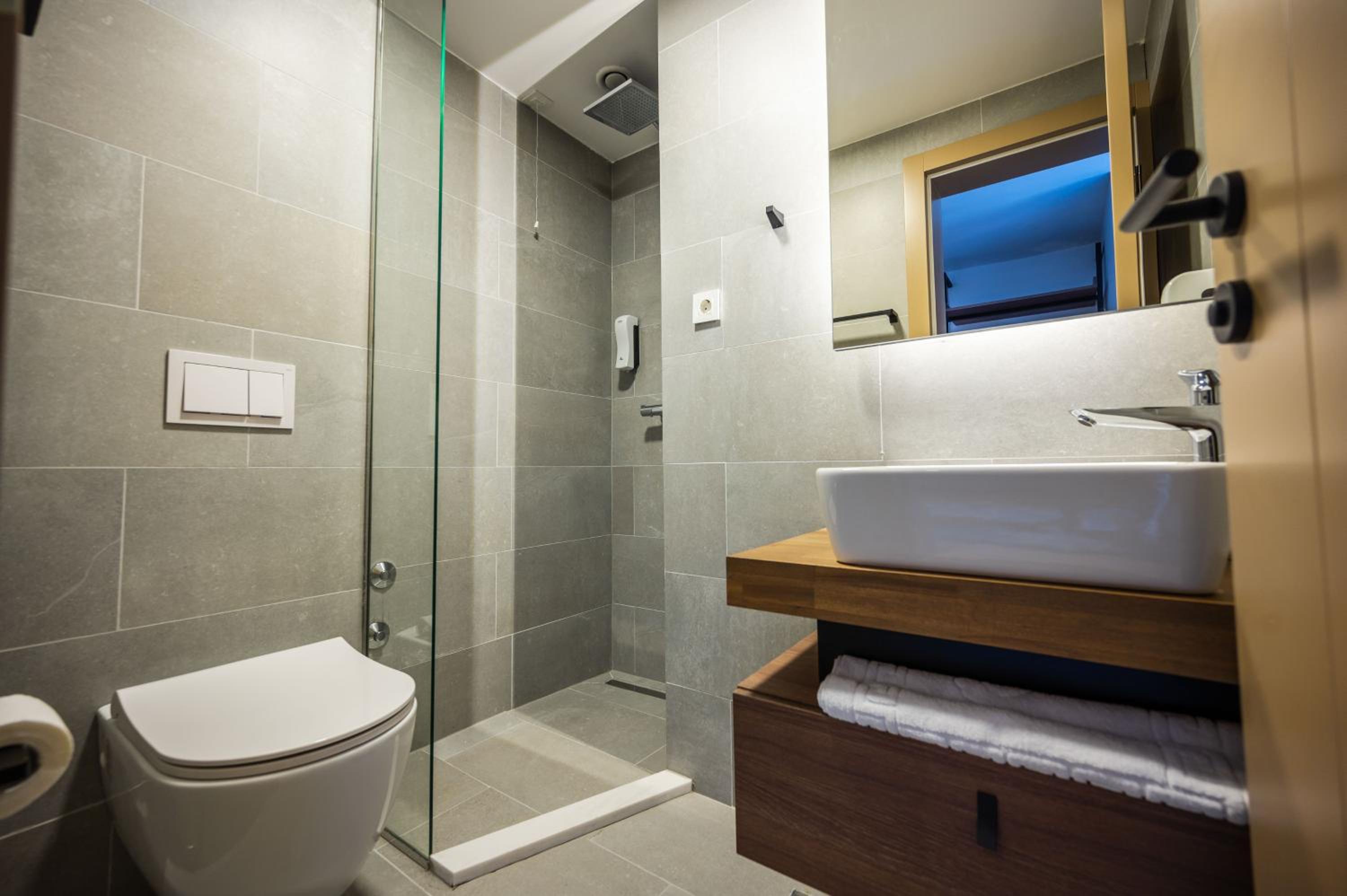 Twin Room with Garden View - Photo 5