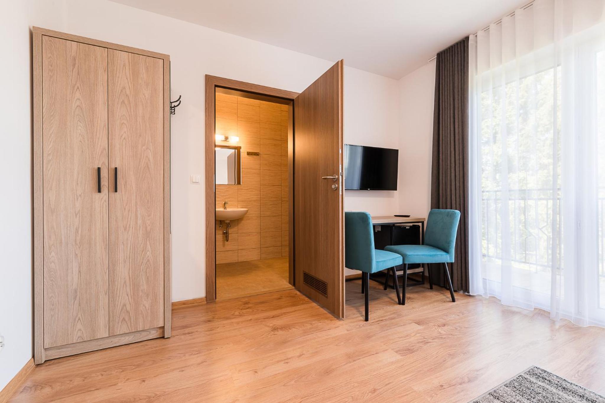 Double Room with Balcony (2 Adults + 1 Child)