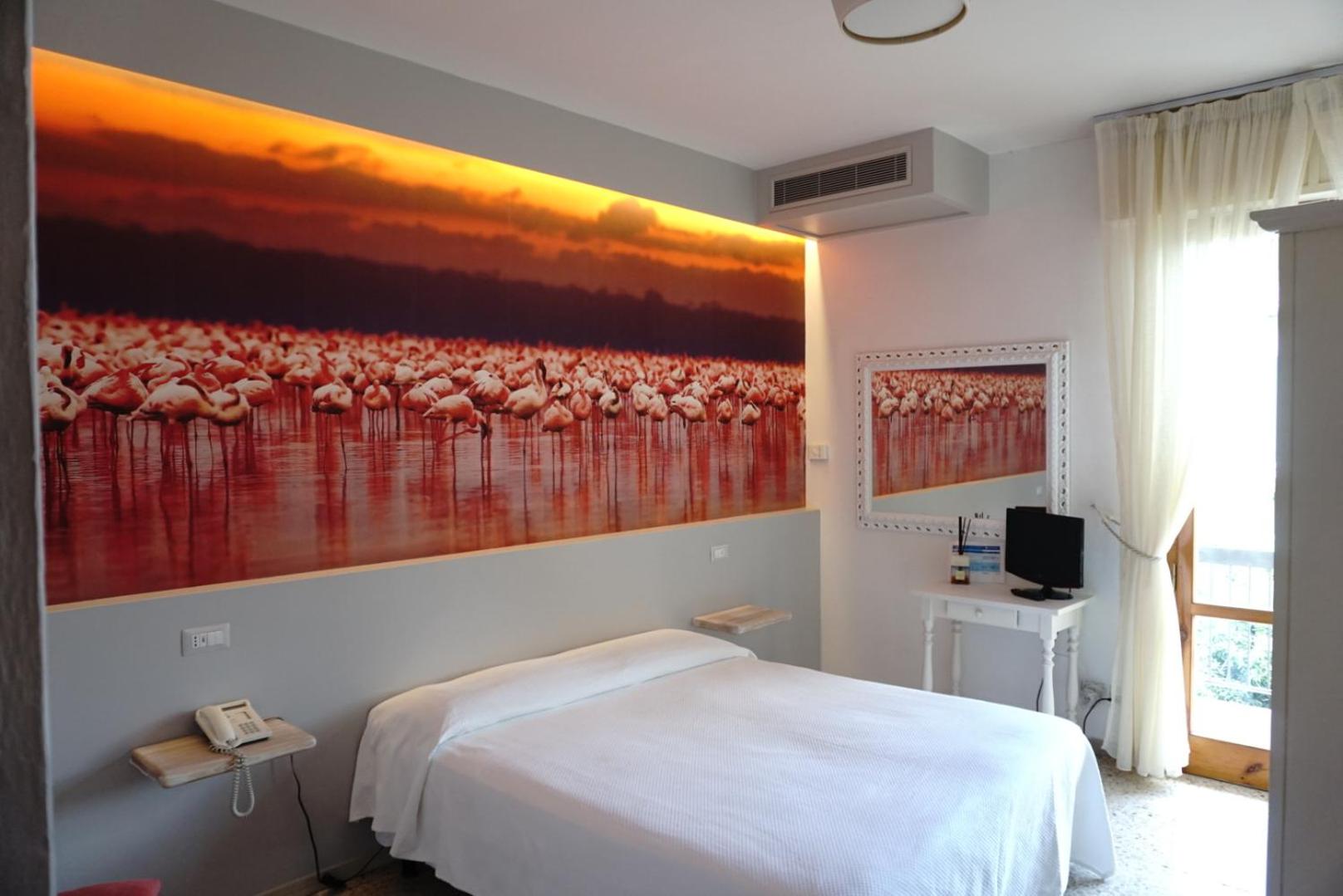 Standard Double Room - Photo 6