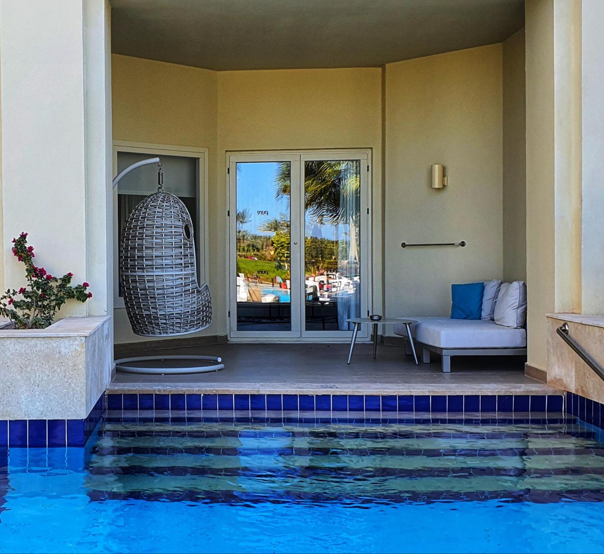Swim - Up Suite