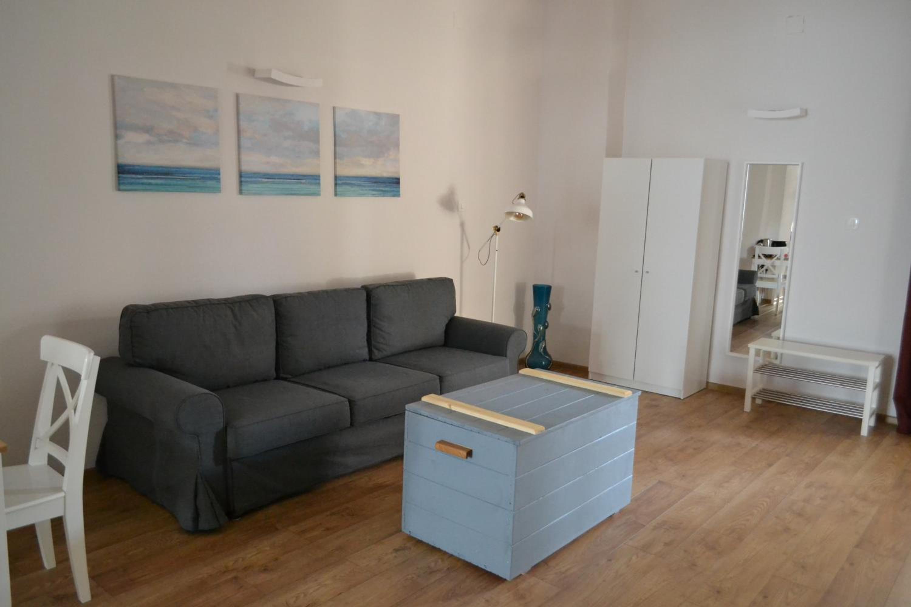 Deluxe Family Room - Photo 3