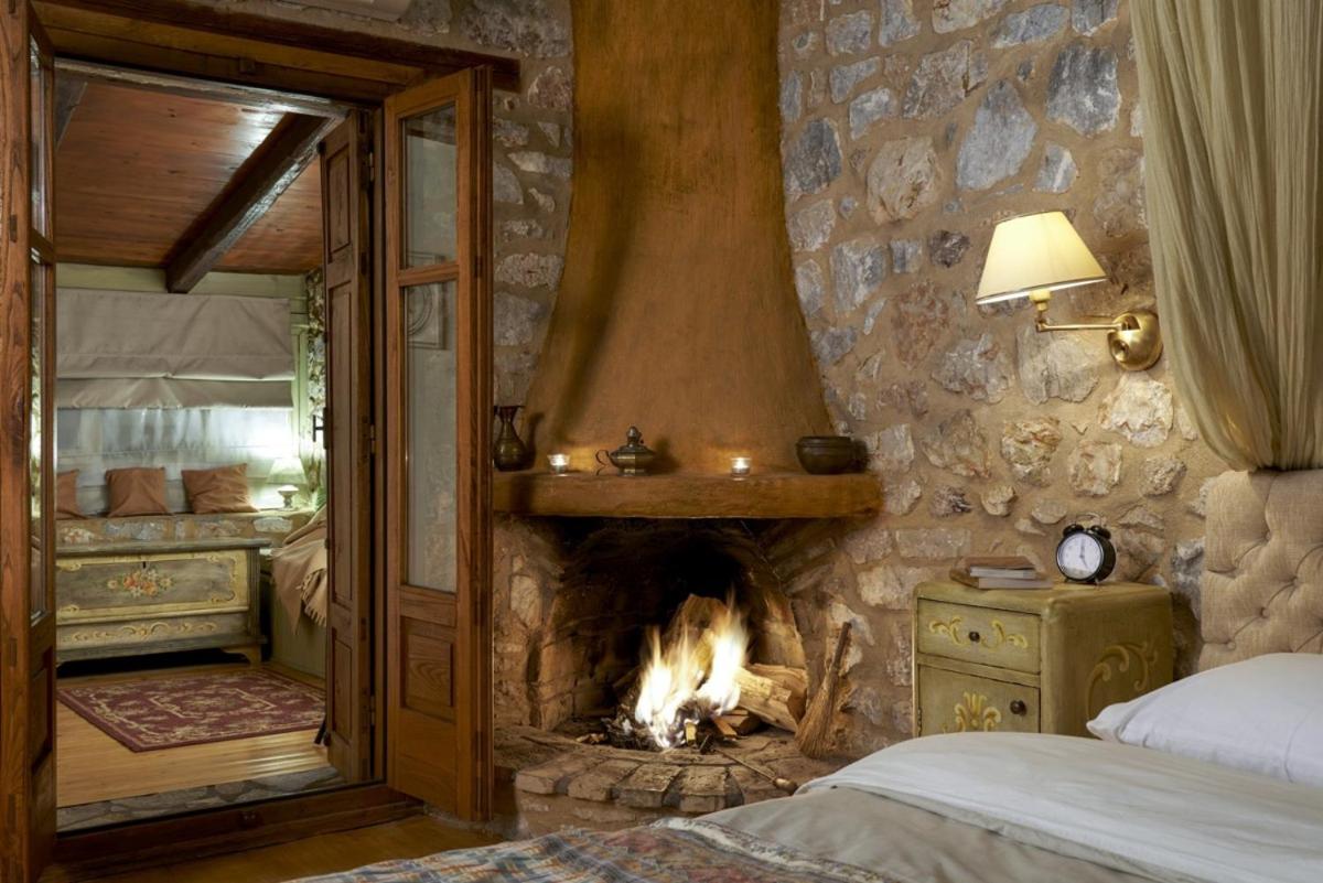 Triple Room with Fireplace photo 3