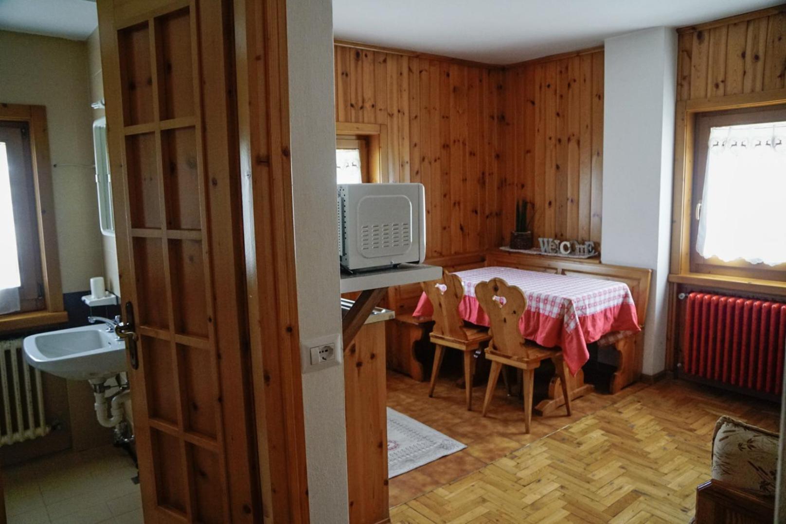 Studio with Mountain View photo 2